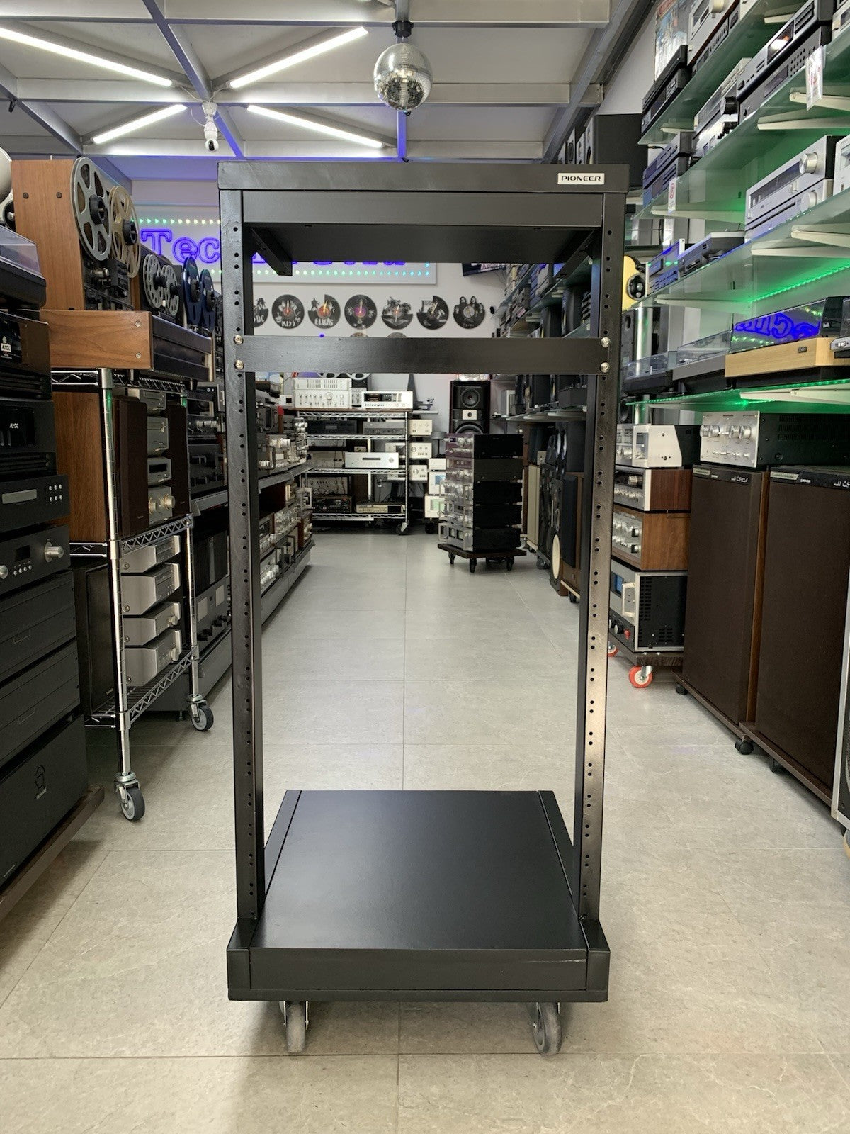 PIONEER JA-R2S BLACK SPEC Audio Rack 19" Wheeels (Replica 1:1) 21 Rack Units NEW