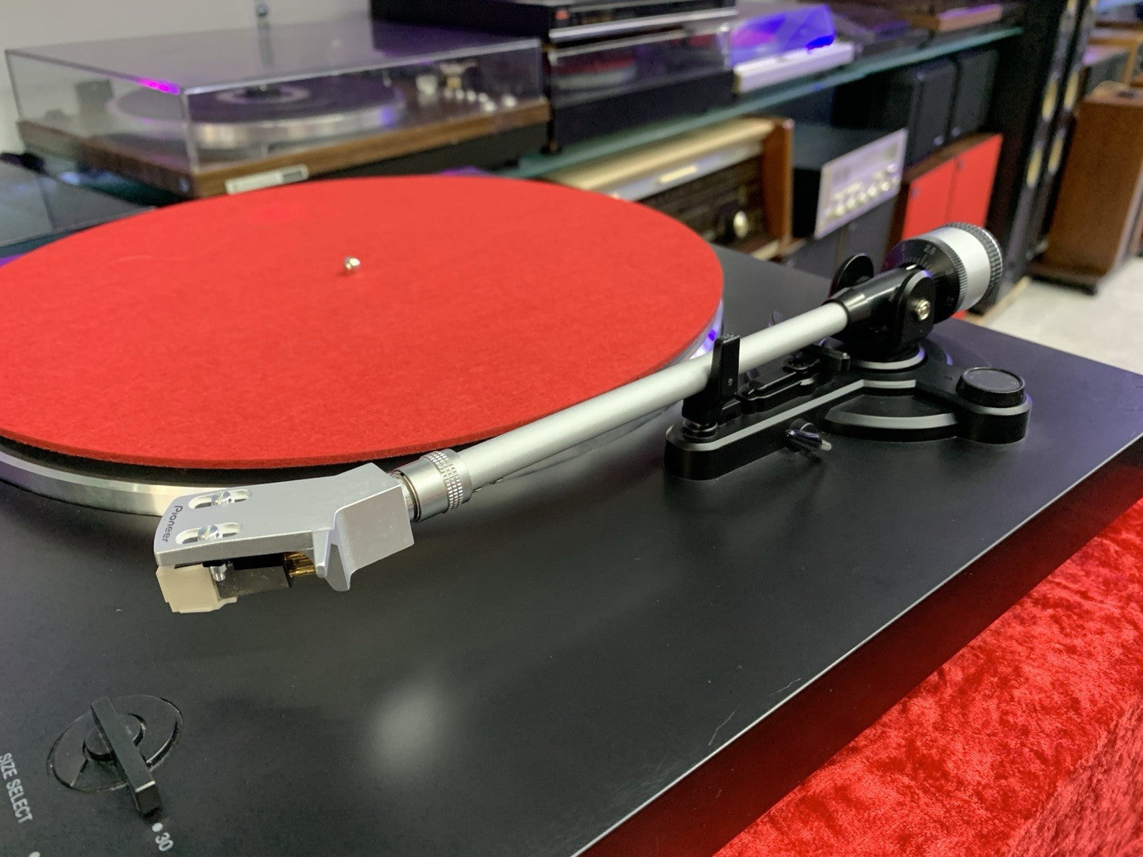 PIONEER PL 30 K Turntable Belt Drive LINE OUTPUT  Vintage Work Perfect Good Look