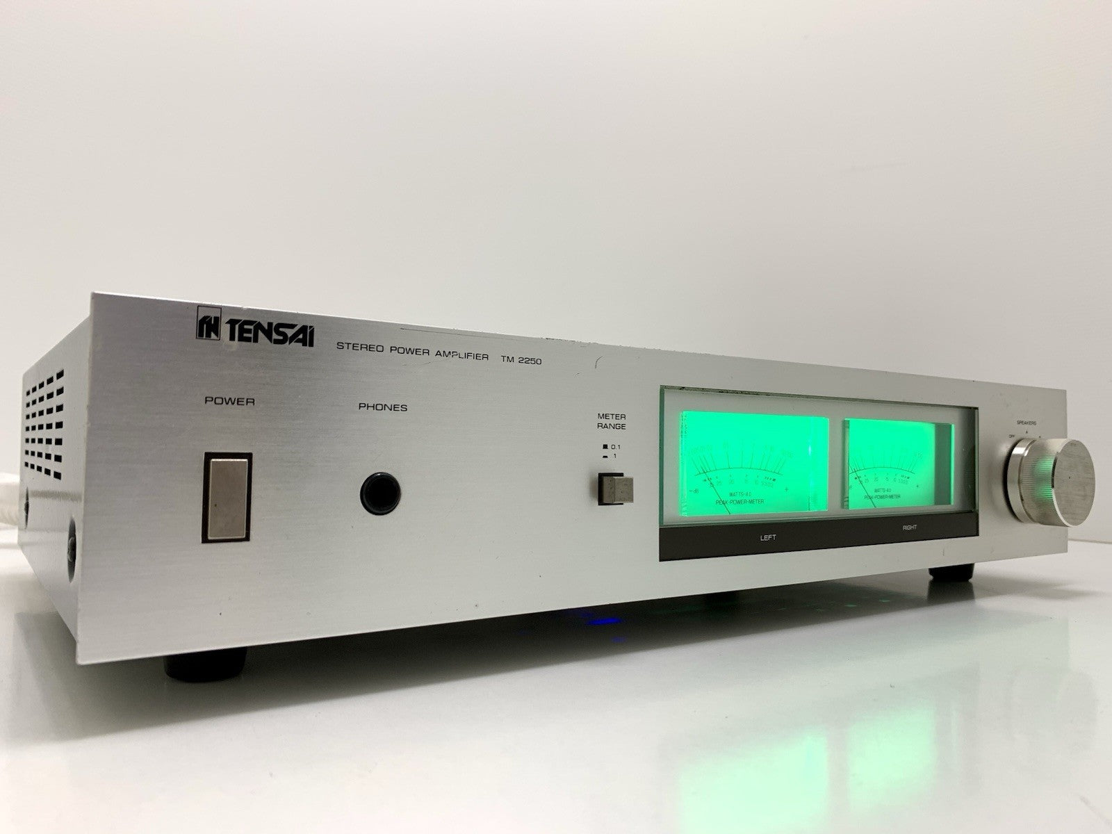 TENSAI TM 2250 Stereo Power Amplifier 100 Watts RMS Vintage 1980 WORK Good Look