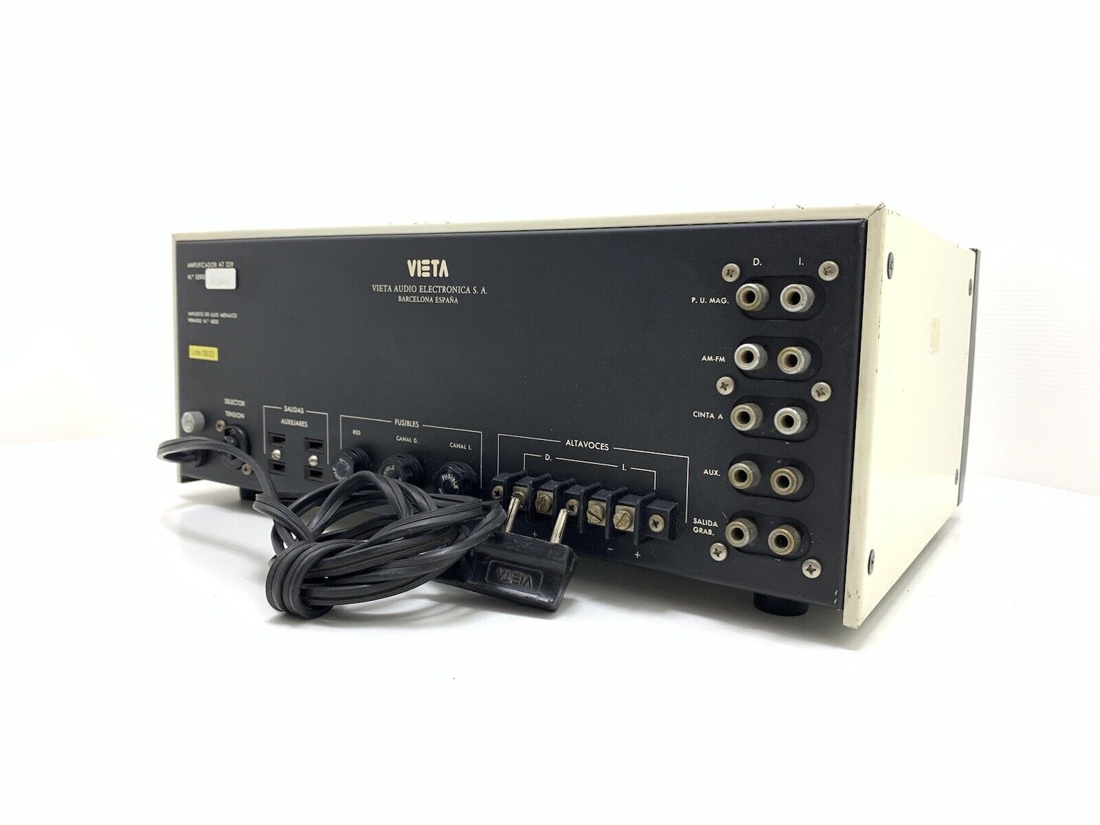 VIETA AT-229 B Integrated Stereo Amplifier 2 X 30 WRMS Vintage WORKING Good Look