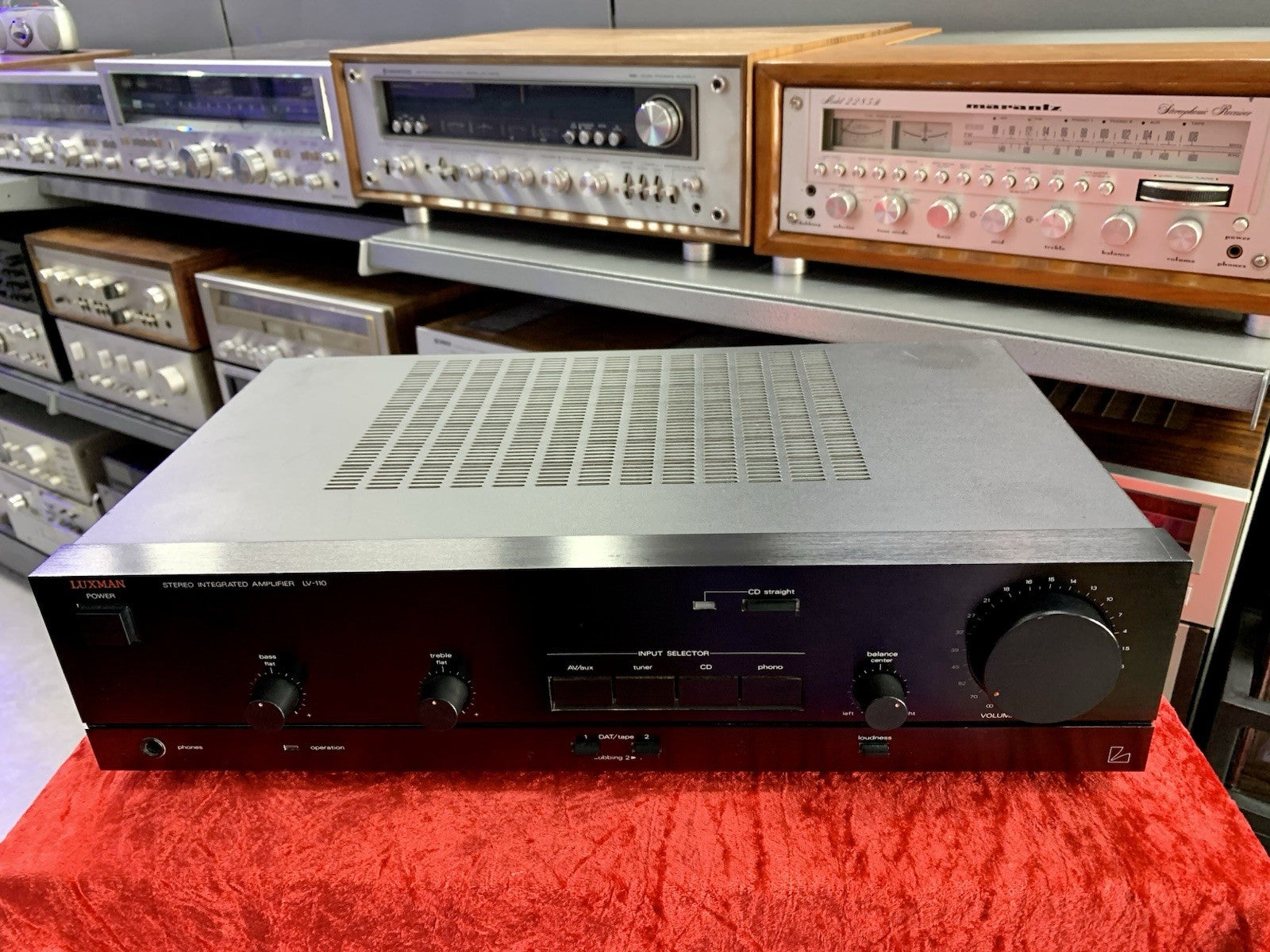 LUXMAN LV 110 Stereo Integrated Amplifier 35+35 W RMS Vintage 1988 WORK GoodLook