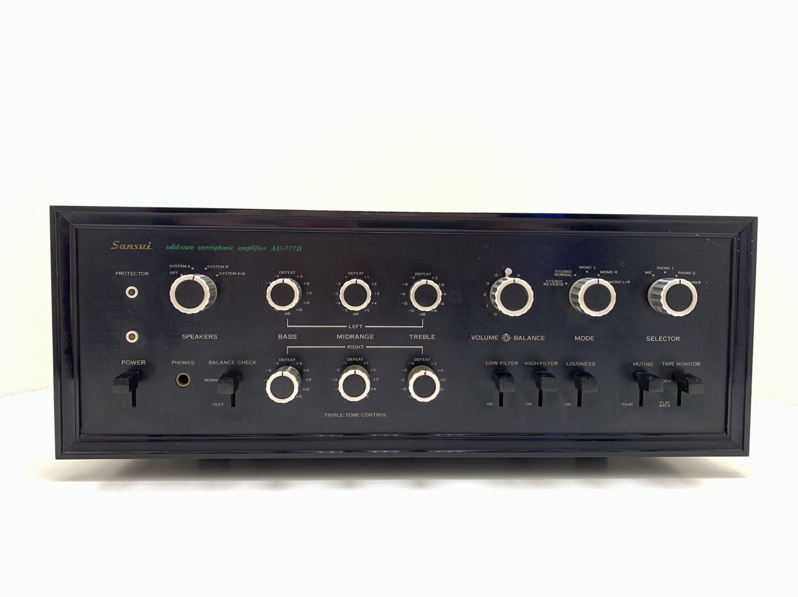 SANSUI AU 777D Solid State Amplifier 30+30 Watts RMS Vintage 1969 WORK Good Look