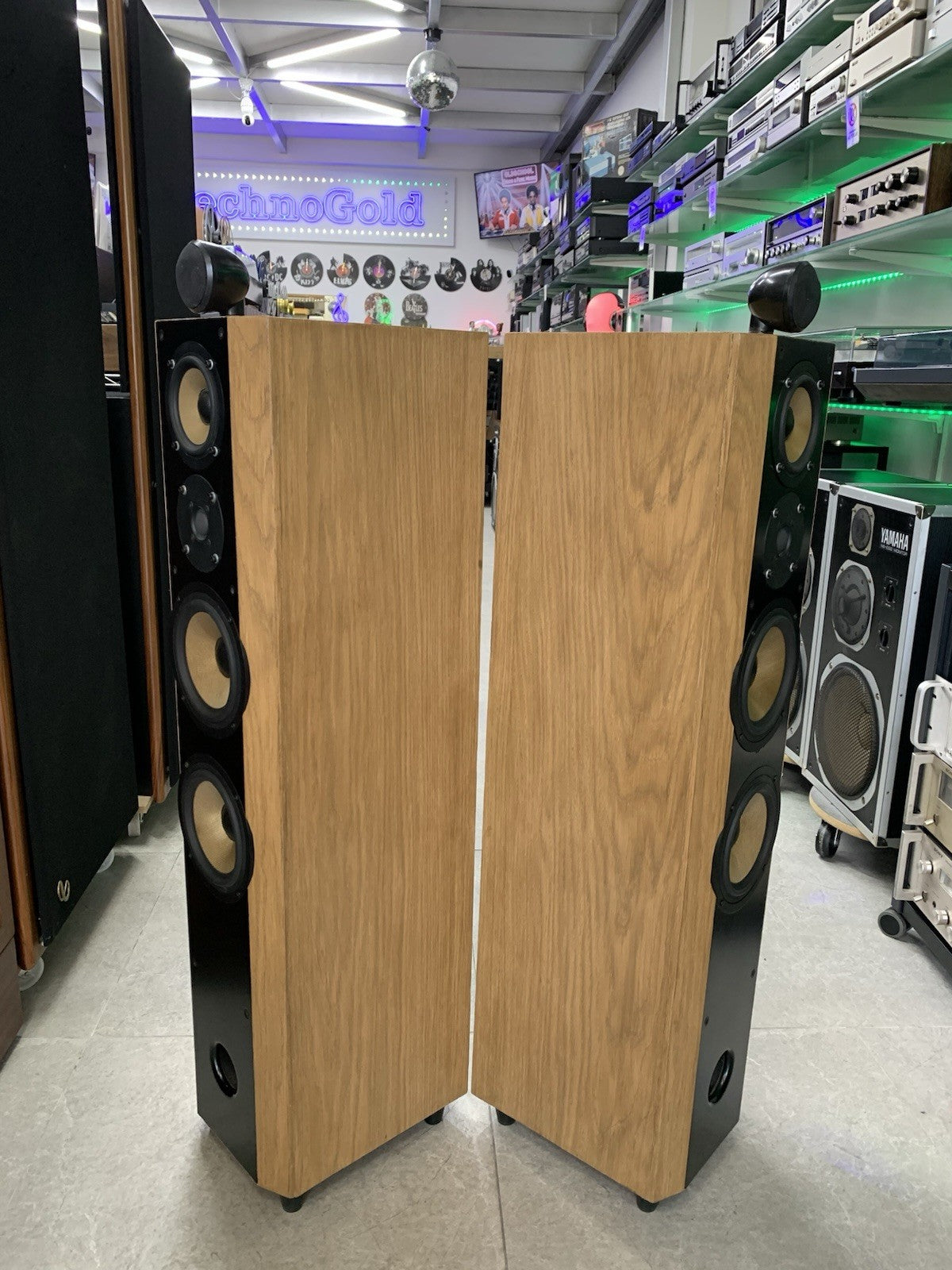SONY SS X9ED High End Speakers 4 Way 250 Watts RMS Vintage 2000 WORK Good Look