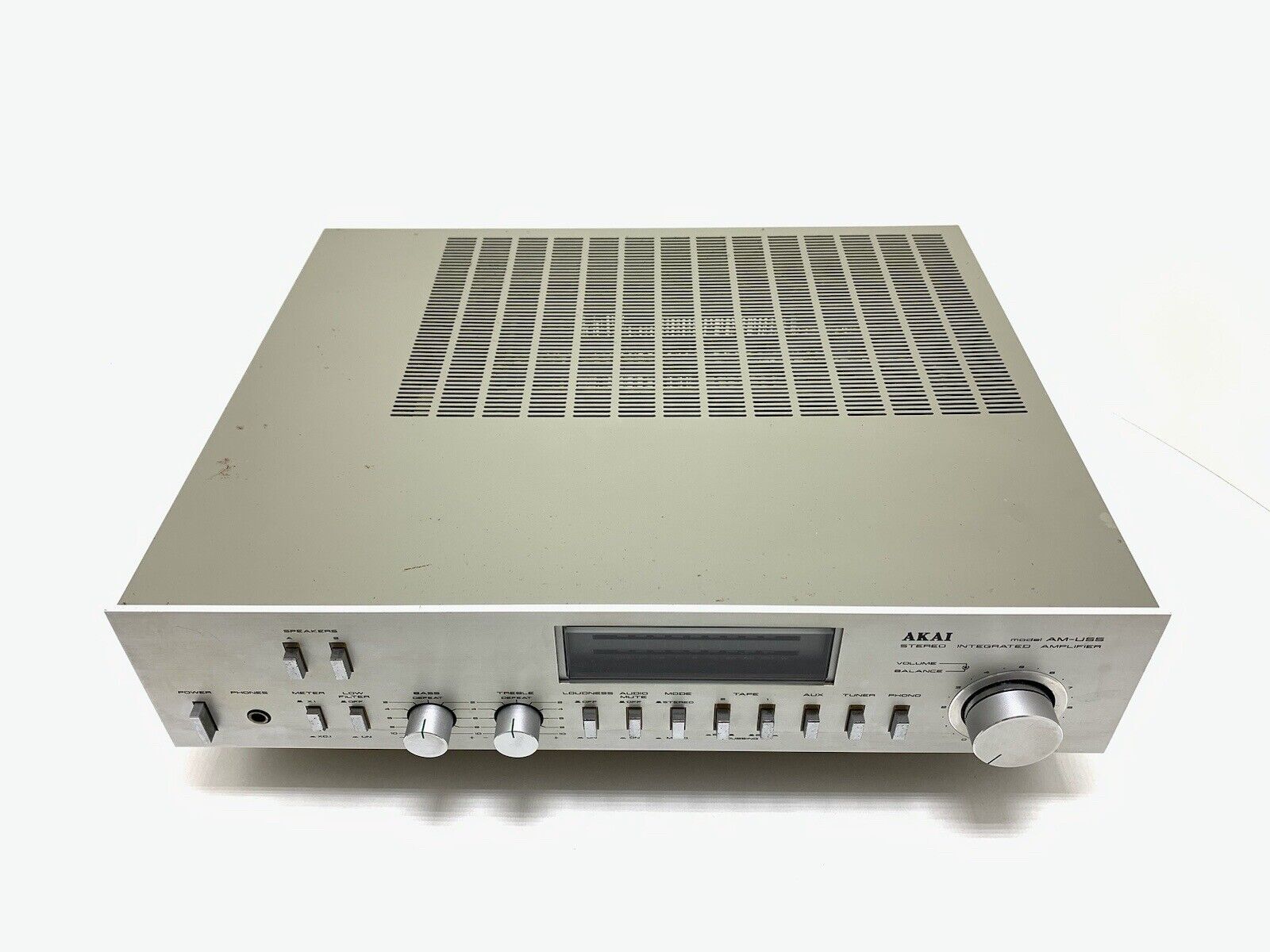AKAI AM-U55 Stereo Integrated Amplifier 55+55 WRMS Vintage 1981 Work Good Look