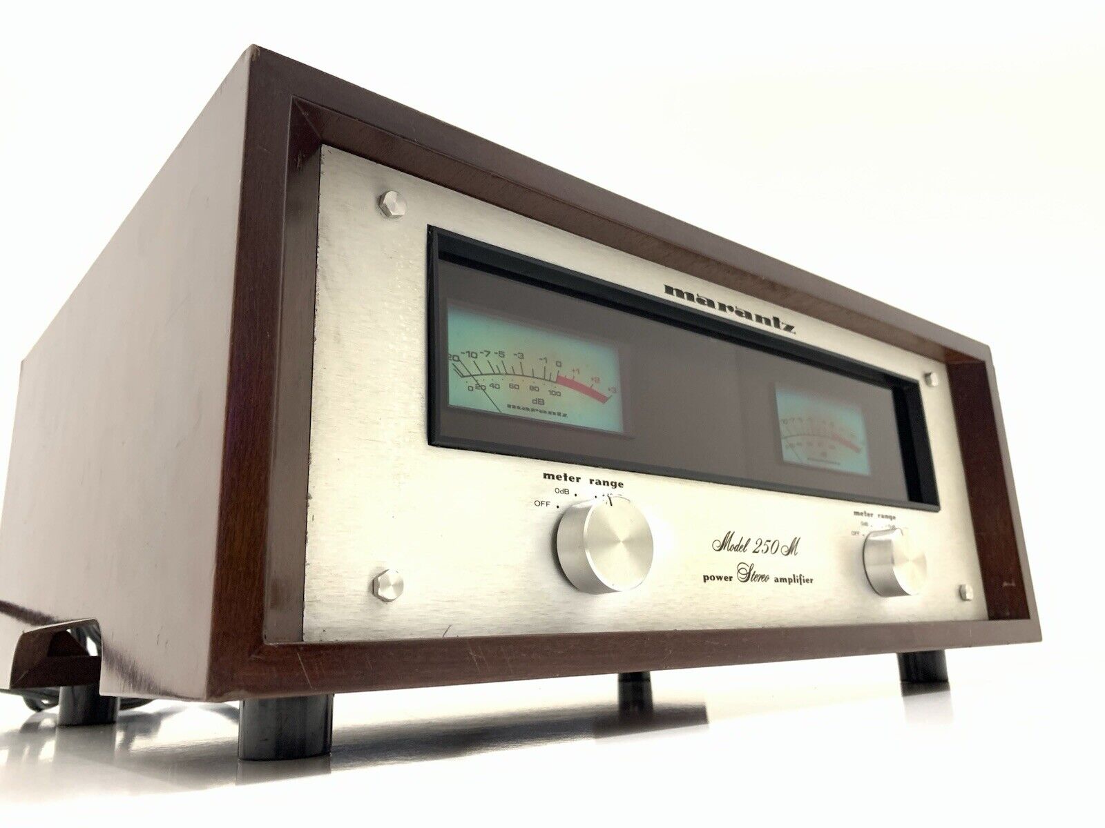 MARANTZ 250M Stereo Power Amplifier Wood Box 250WRMS Vintage 1976 WORK Good Look
