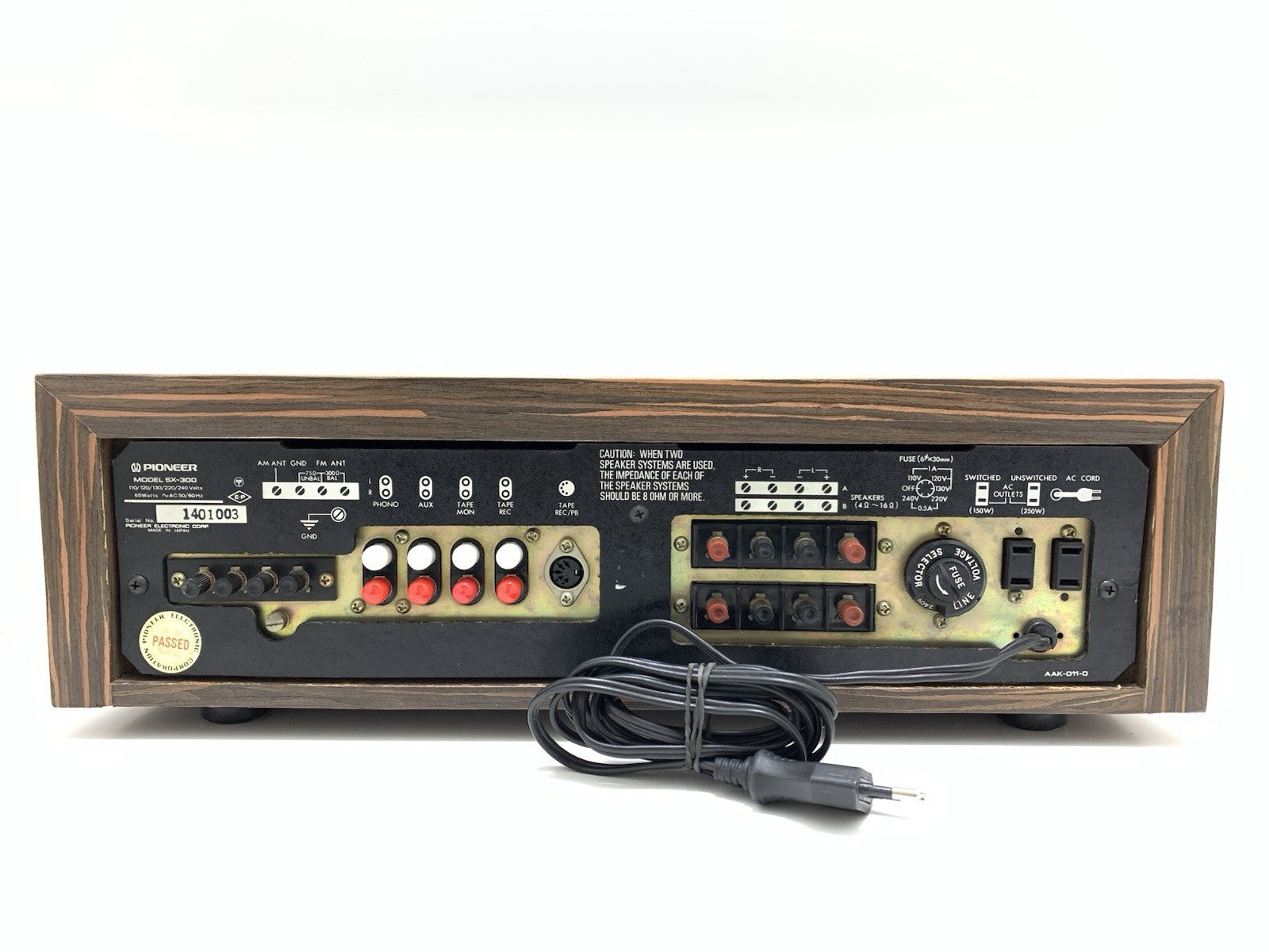PIONEER SX 300 AM/FM Stereo Receiver NEW Wood BOX Vintage 1973 WORK Good Look