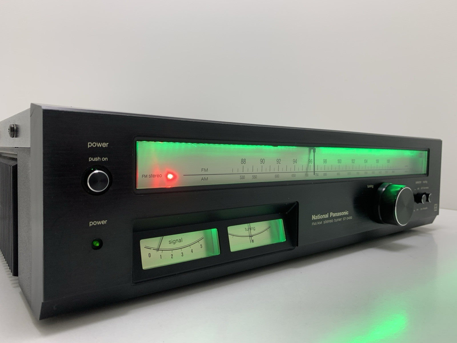NATIONAL PANASONIC ST 2400 AM/FM Stereo Tuner Vintage 1974 Work Good Look