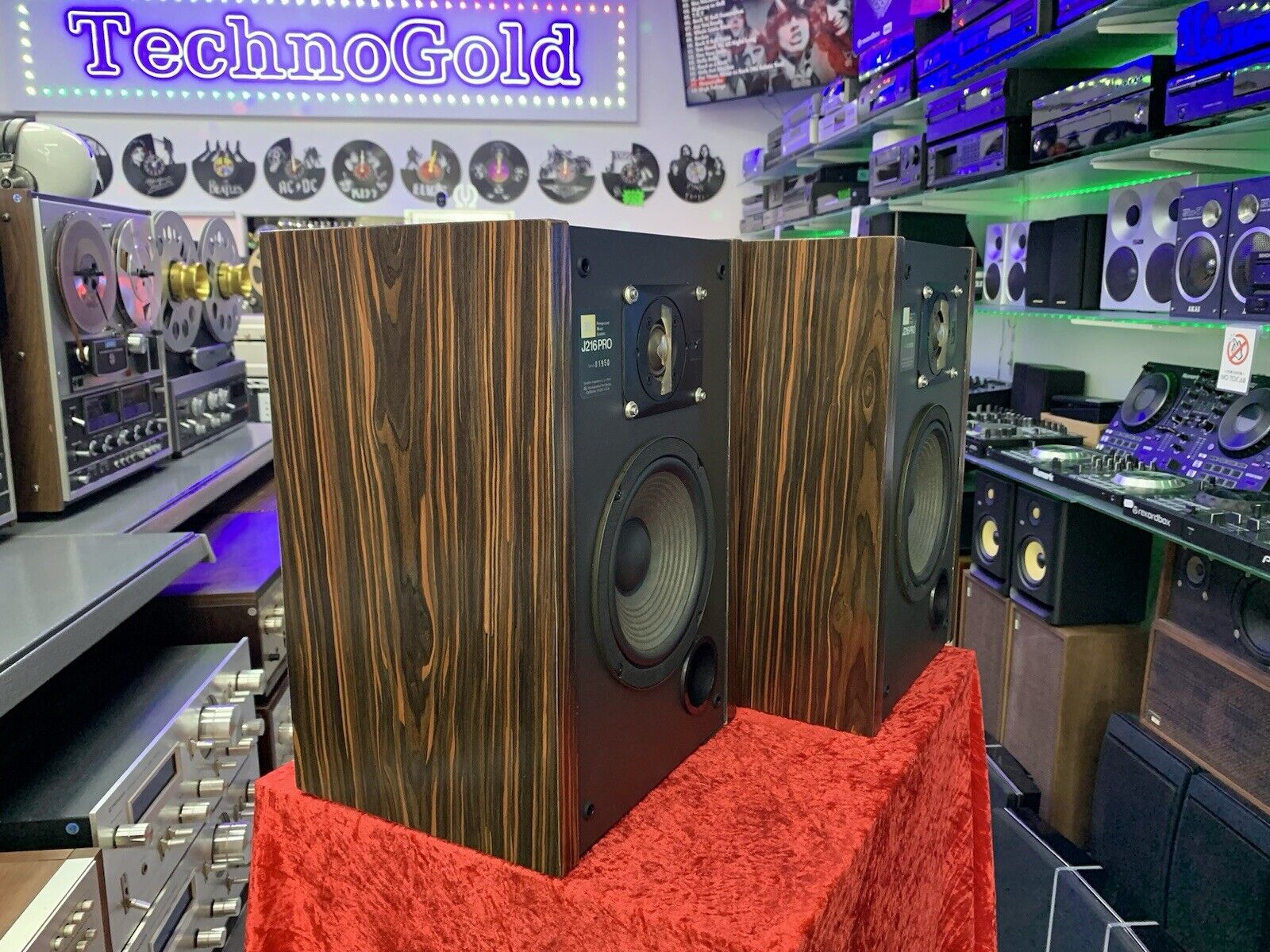 JBL J216 PRO Studio Monitor Speaker 2Way 60Watts RMS Vintage 1985