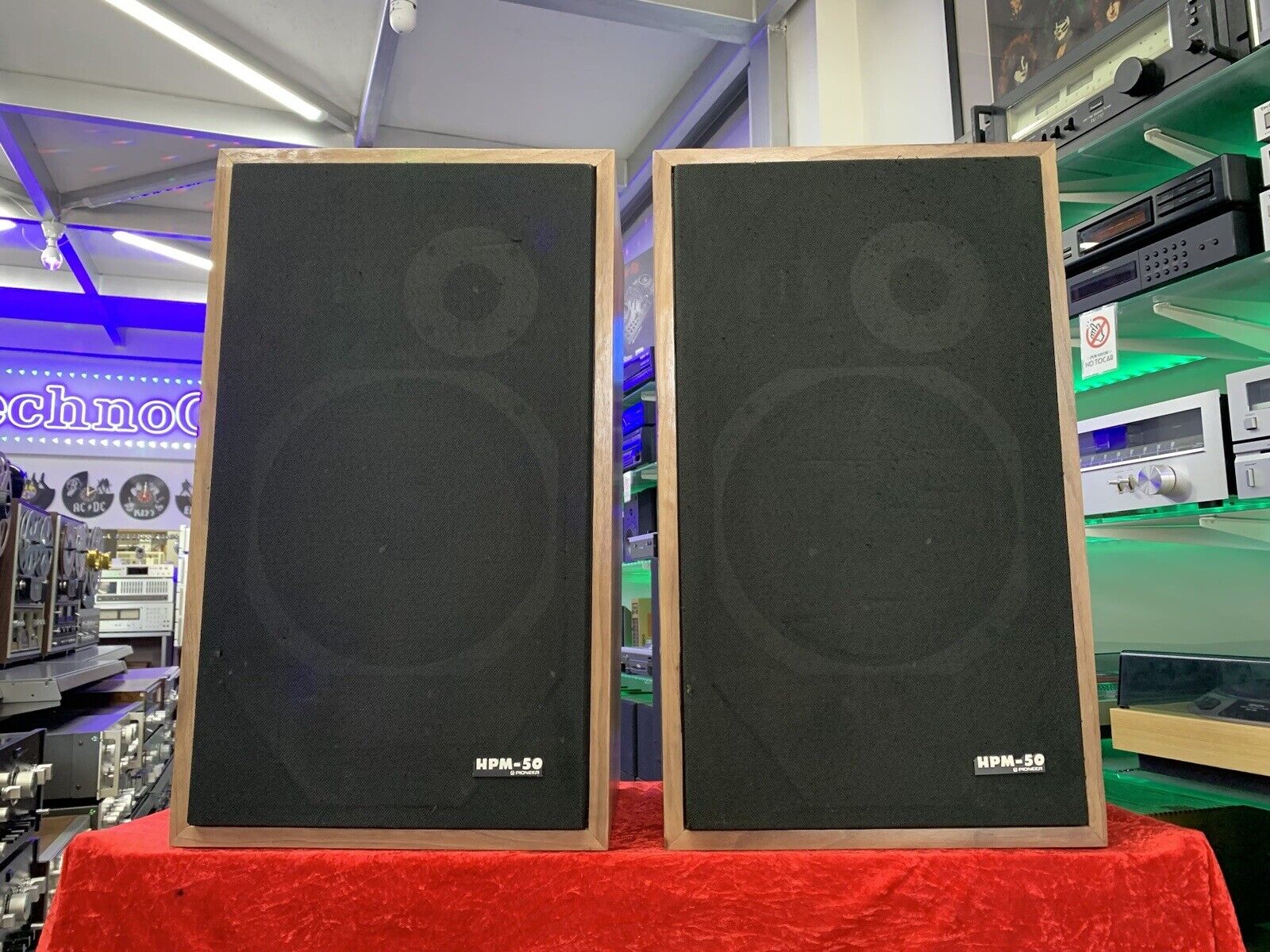 PIONEER HPM-50 SPEAKERS 80W RMS 3Way Vintage 1979 WORK New Wood Walnut GOOD LOOK