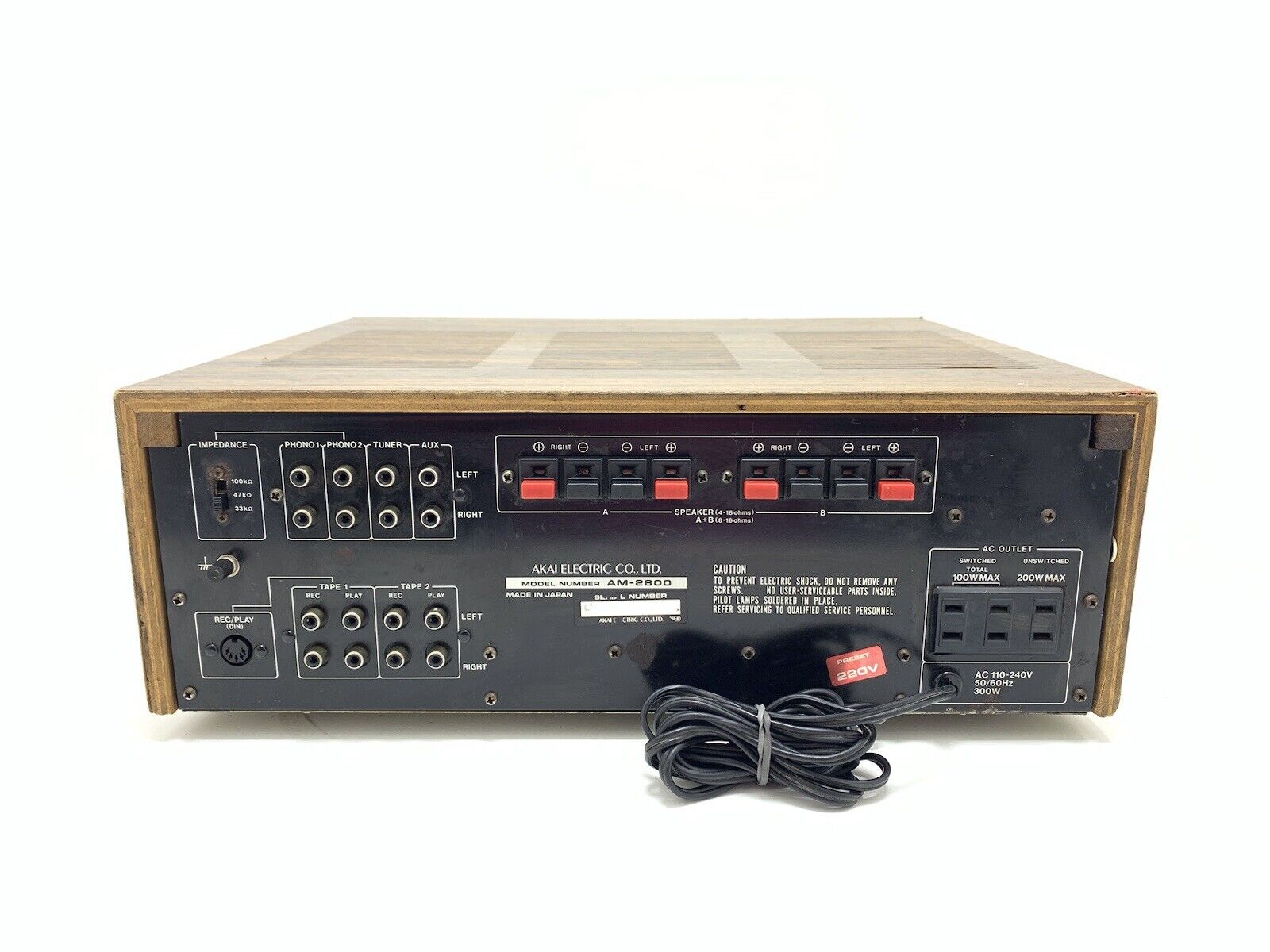AKAI AM-2800 Stereo Amplifier 160 Watts RMS Vintage 1976 Working 100% Good Look