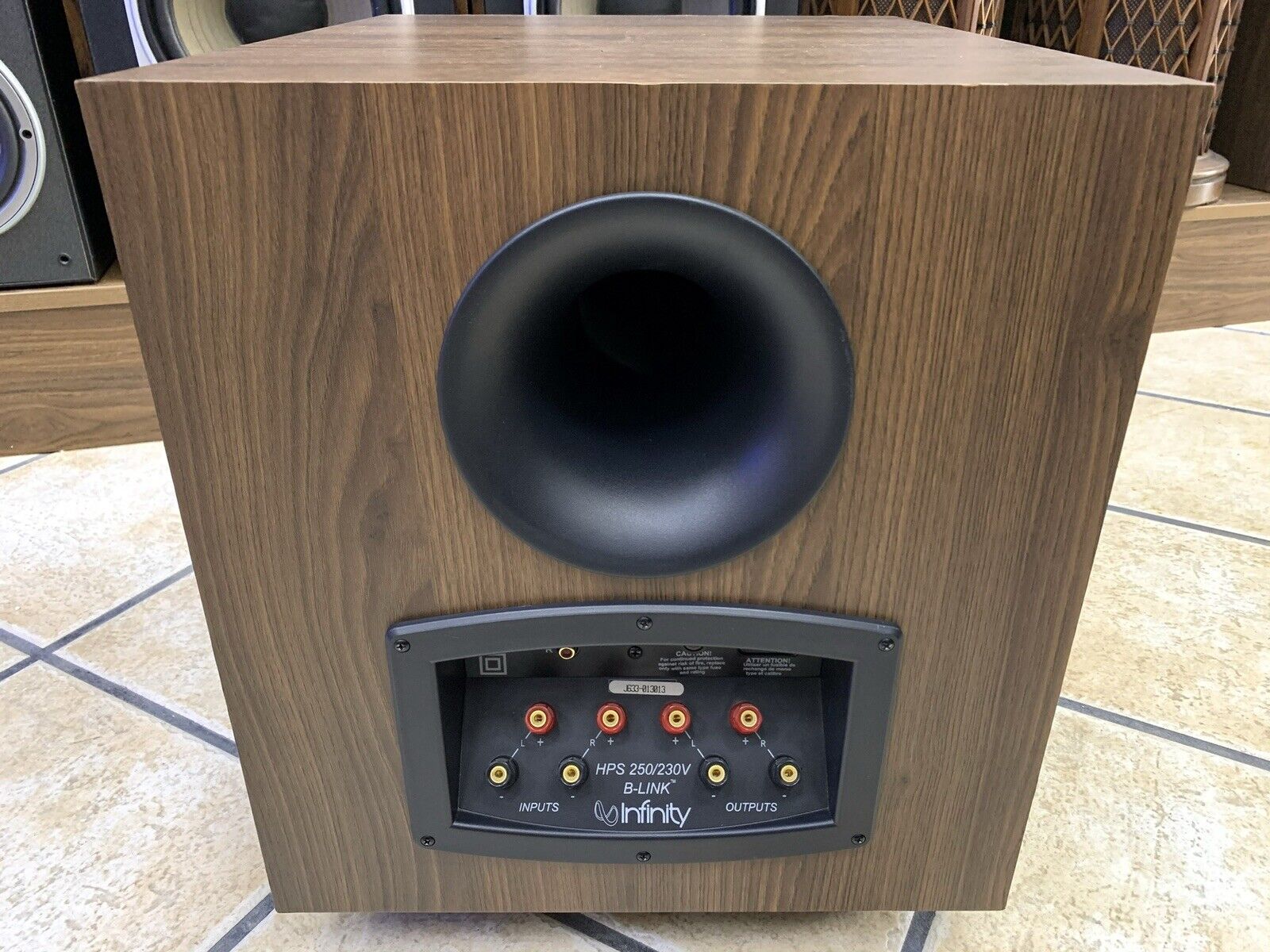 INFINITY HPS-250 SubWoofer Speaker Vintage Hi End 250 WRMS Refurbished Good Look