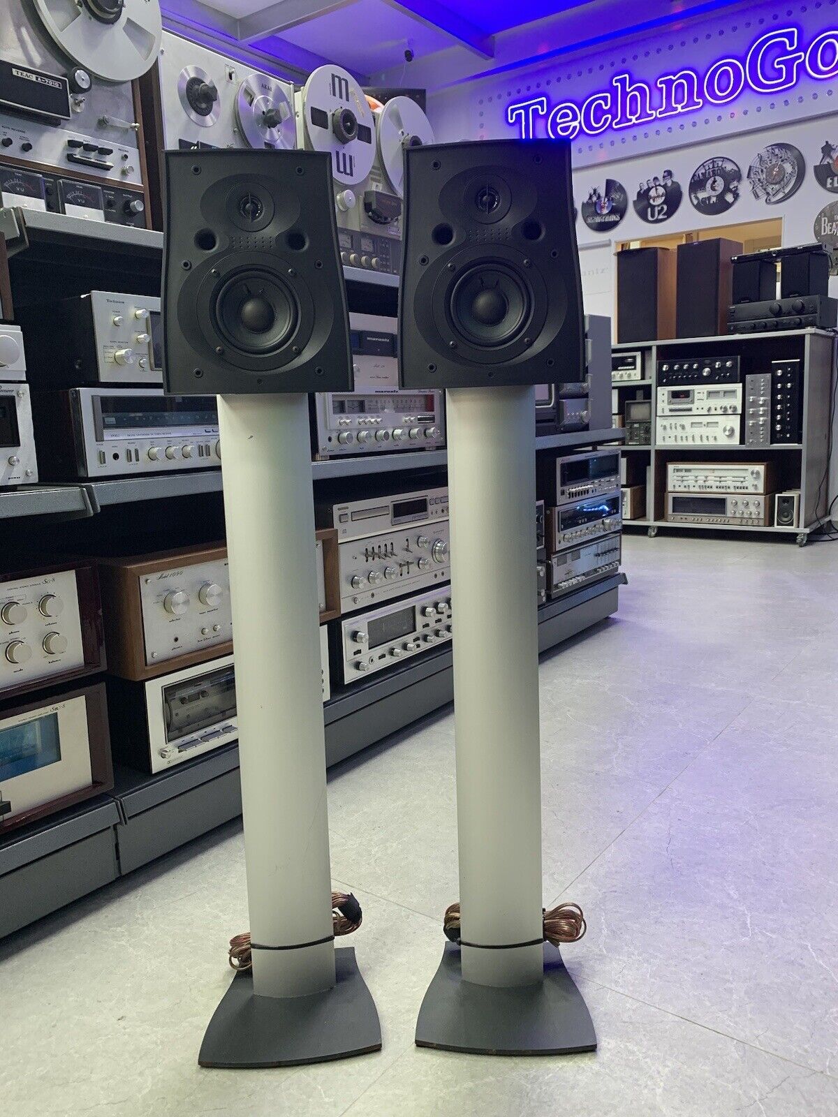 Bowers & Wilkins B&W SOLID SOLUTIONS S100 Speaker 100 Watts RMS Hi End Good Look