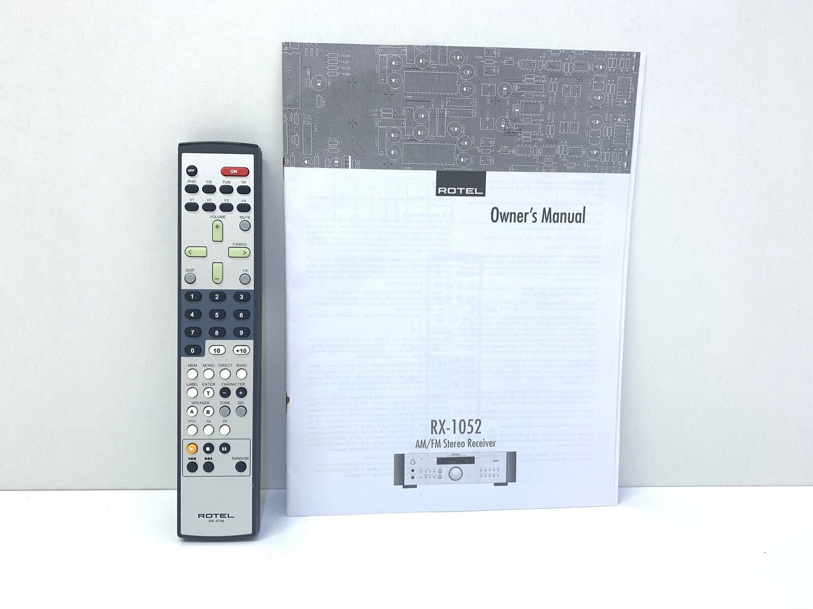 ROTEL RX-1052 Stereo AV Receiver 200 W RMS Vintage 2005 Remote Perfect LlKE NEW