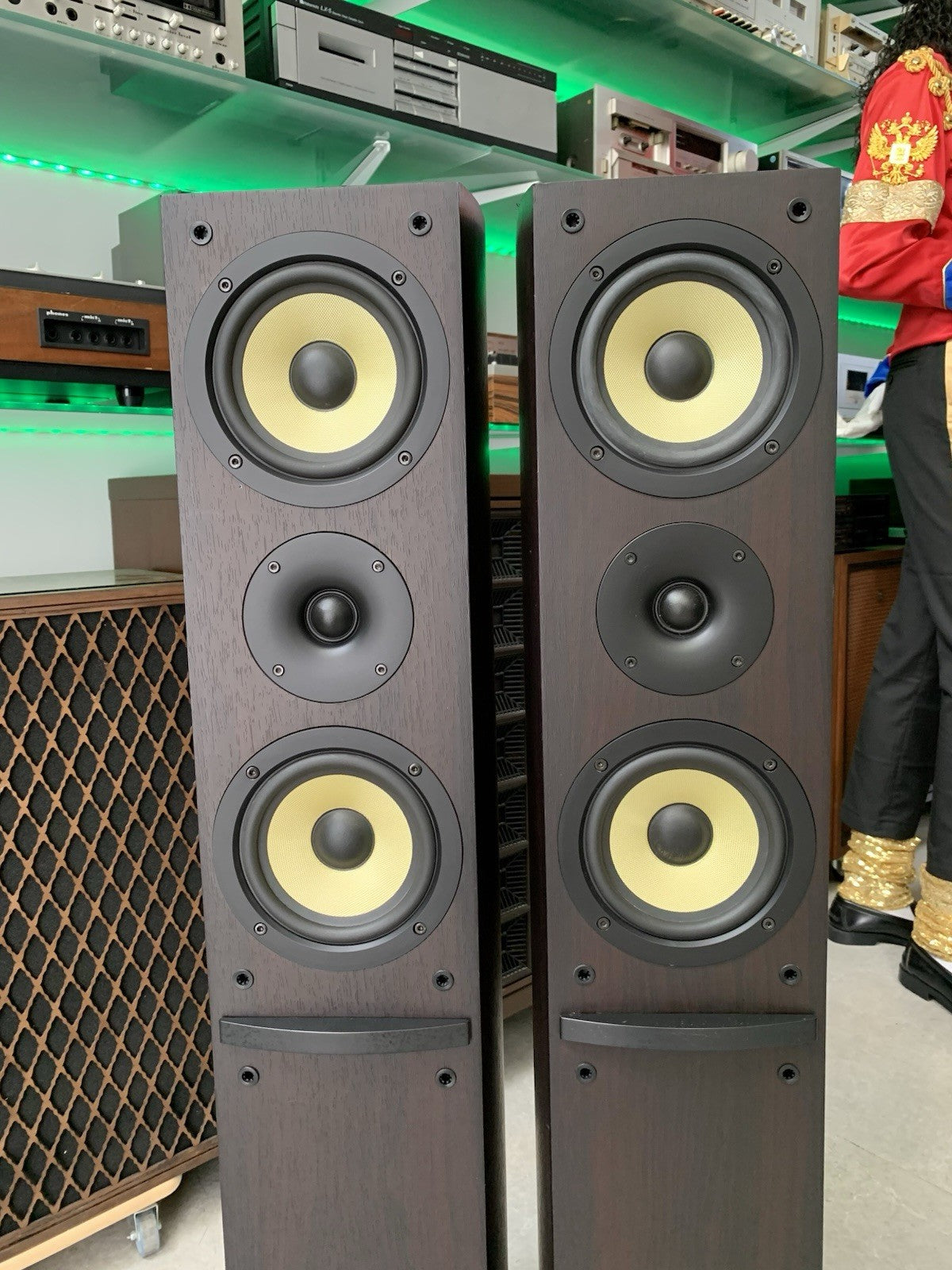PIONEER S HS520V W Bass Reflex Bi-Wire Vintage Speakers 180 Watts Work Good Look
