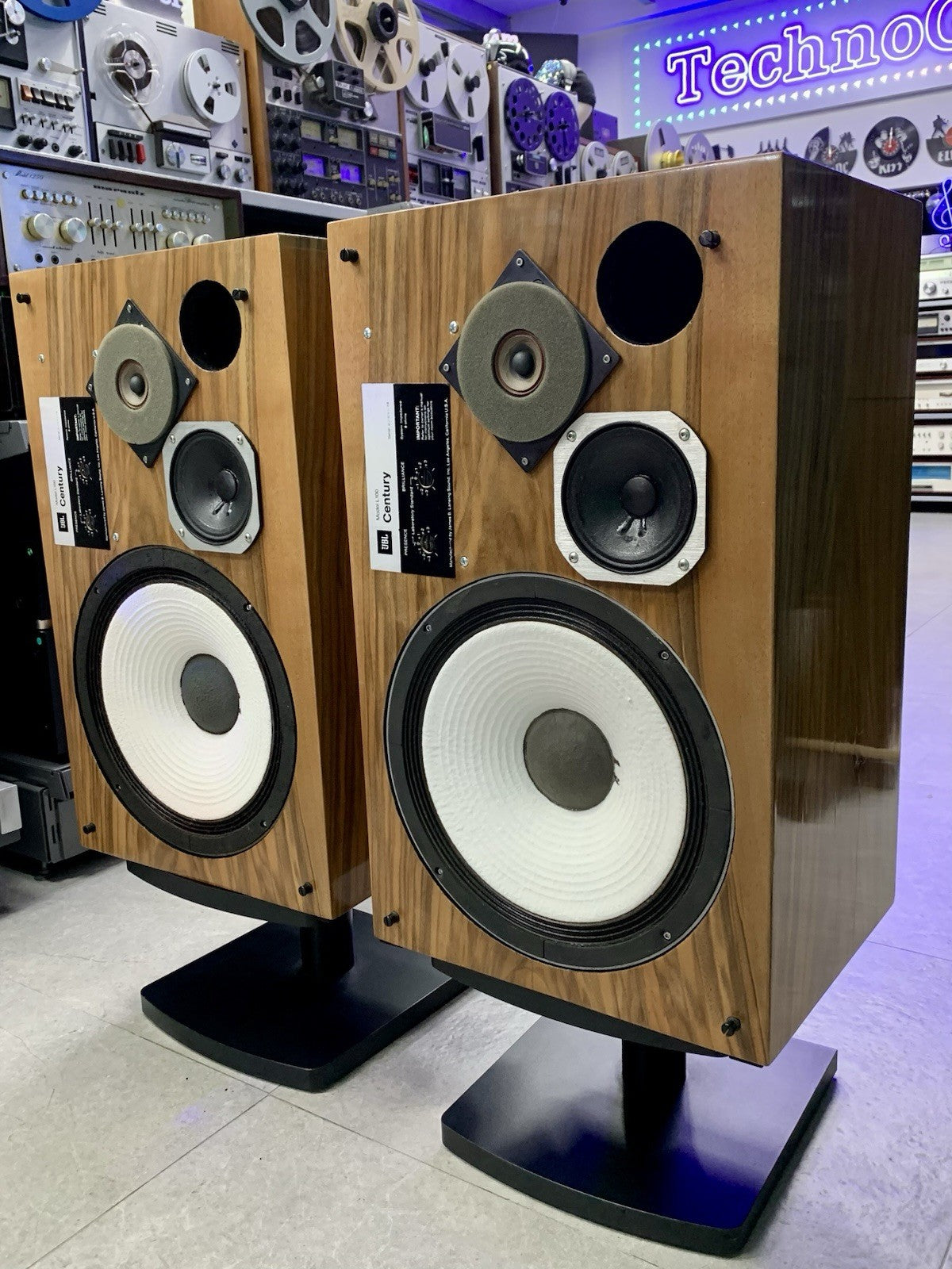 JBL L 100 Century LEGENDARY Studio Monitor Speakers Vintage 1970 WORK Like New