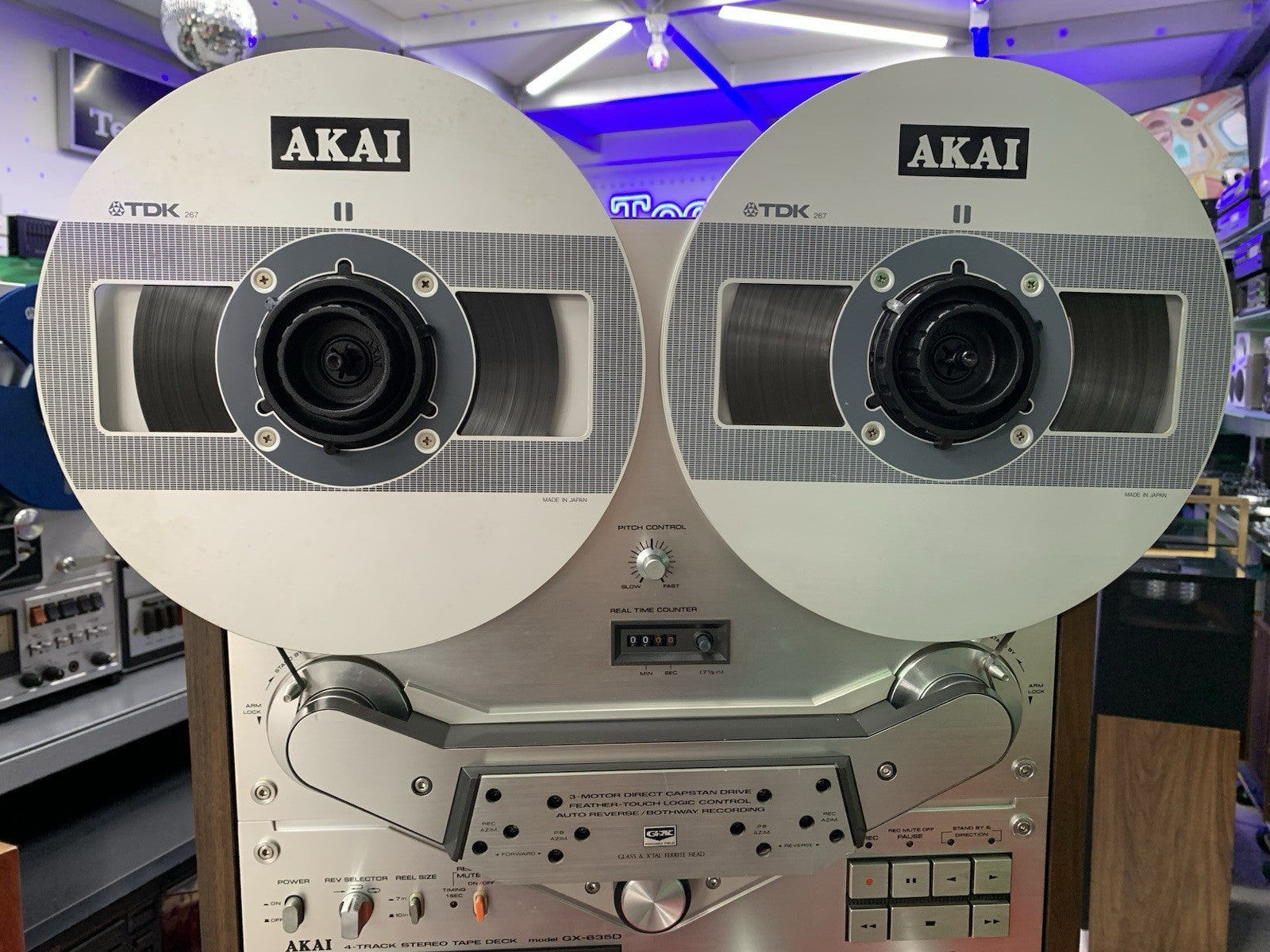 AKAI GX 635D Tape Open Reel 4 Track 10" Vintage 1978 Auto Reverse WORK Good Look