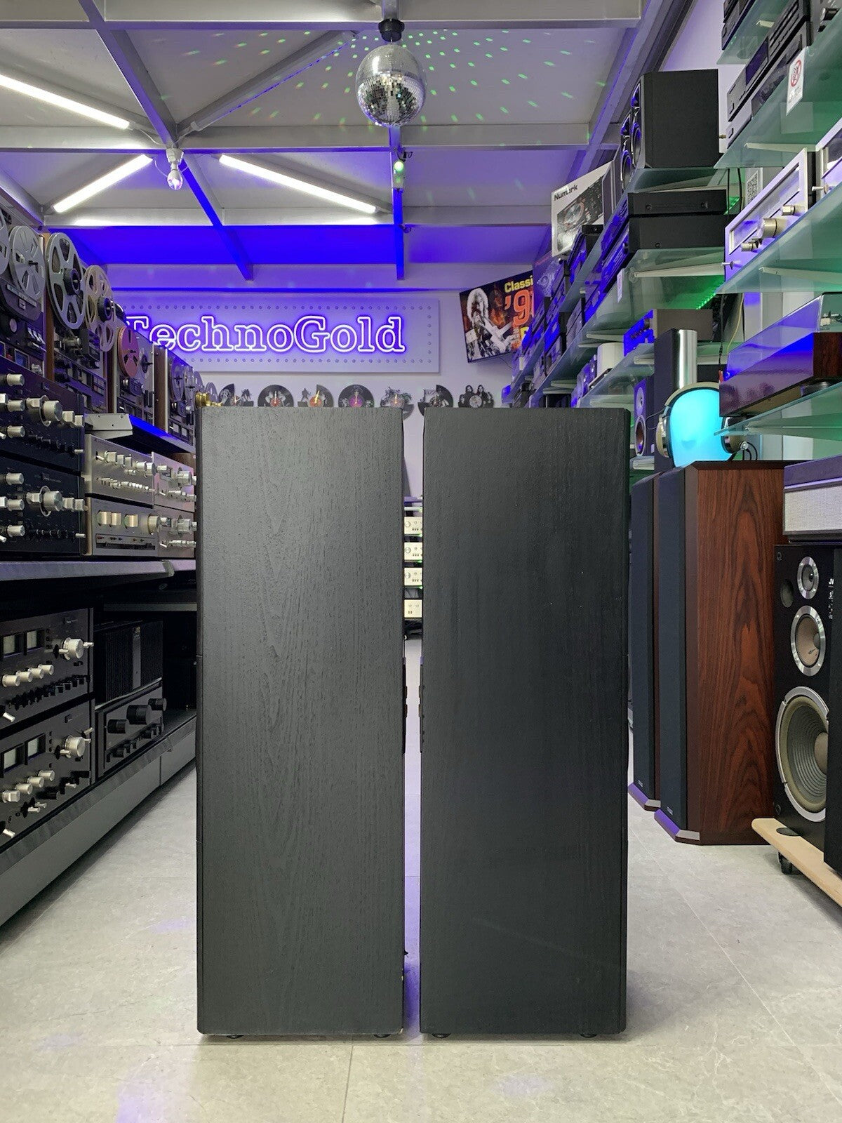 BOWERS & WILKINS B&W DM 603 Speakers 2,5 Way 120 Watts RMS Hi End WORK Good Look