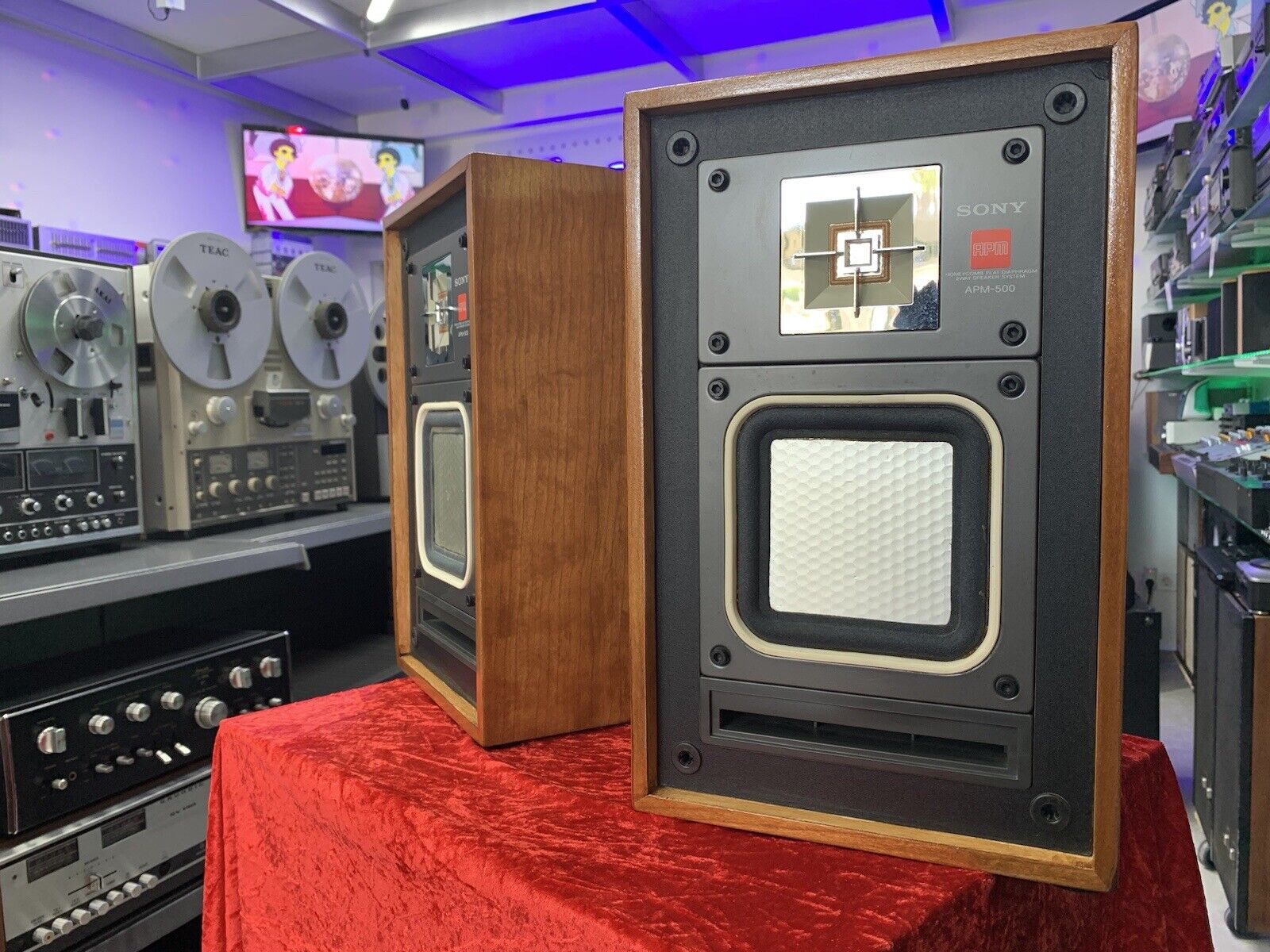 SONY APM 500 Speaker 2 Way System 50 Watts Vintage NEW WOOD BOX Good Look