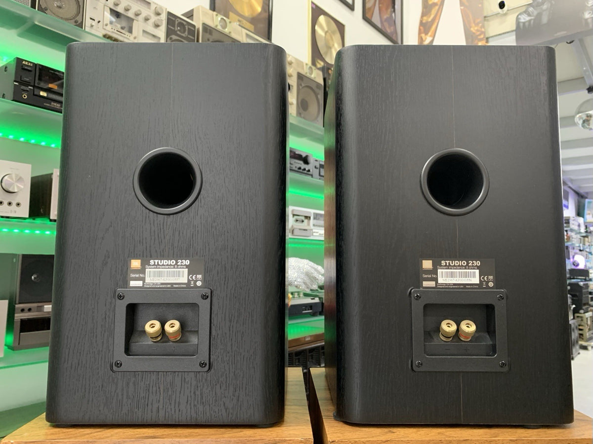 JBL Studio 230 Monitor Speakers 2 Way 150 Watts RMS Vintage WORK Good Look