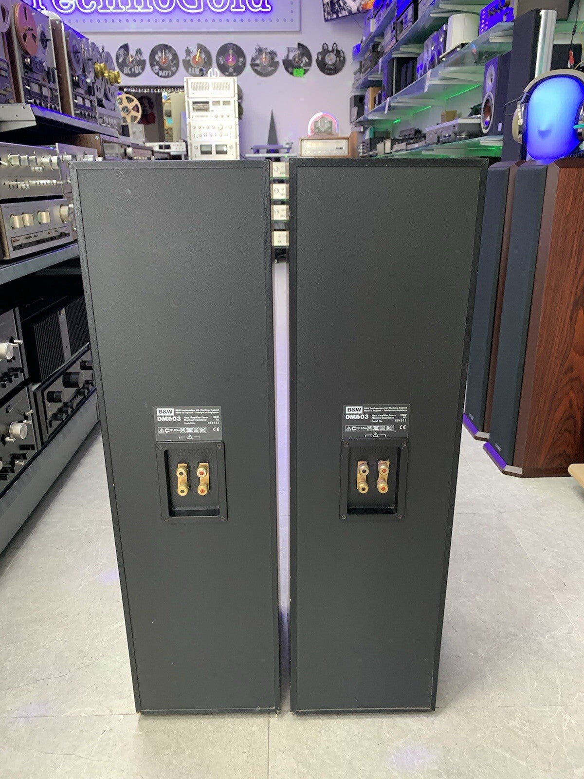 BOWERS & WILKINS B&W DM 603 Speakers 2,5 Way 120 Watts RMS Hi End WORK Good Look