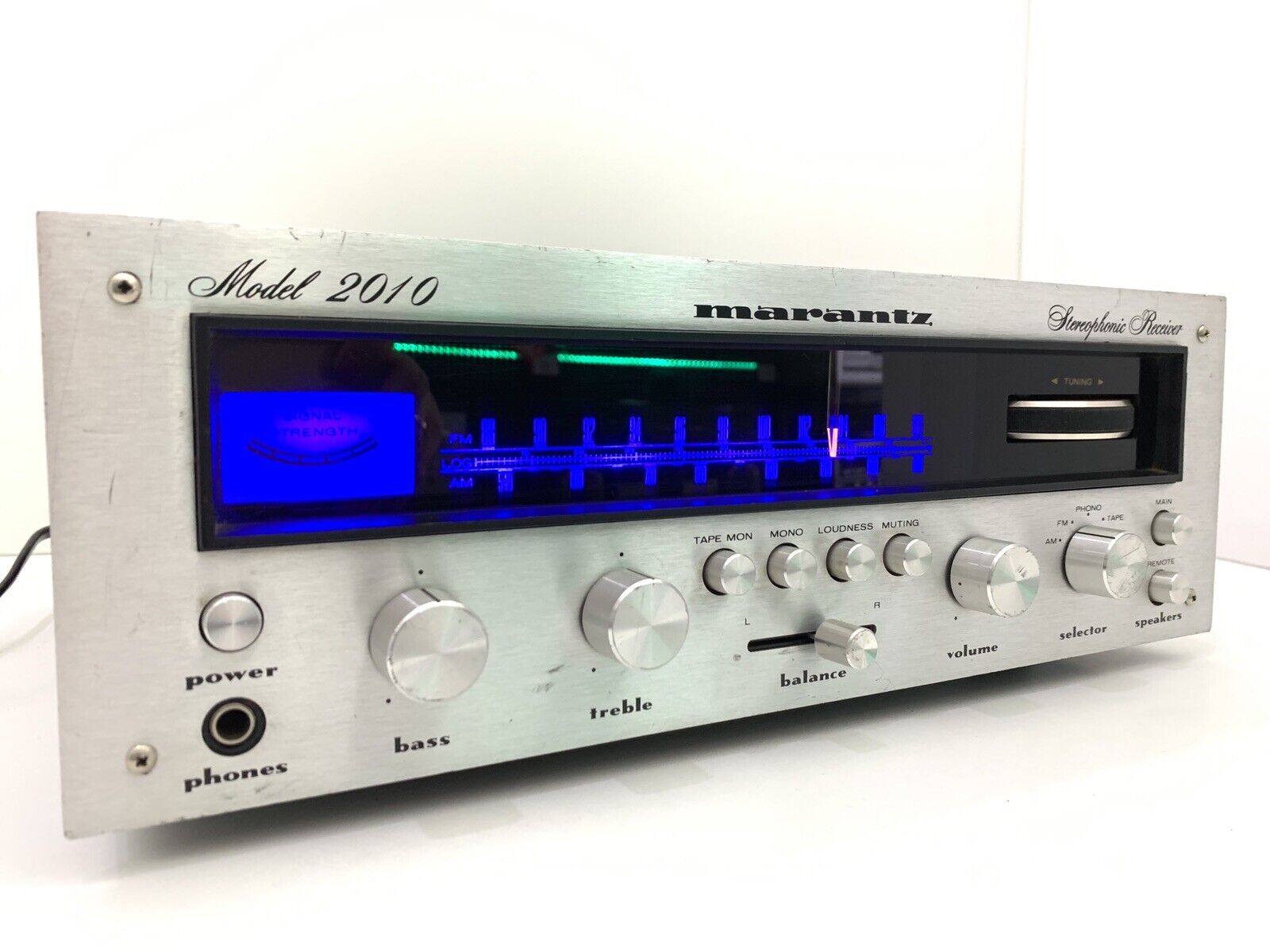 MARANTZ Stereophonic Receiver 2010 Rare Vintage 20Watts RMS Refurbished Like New