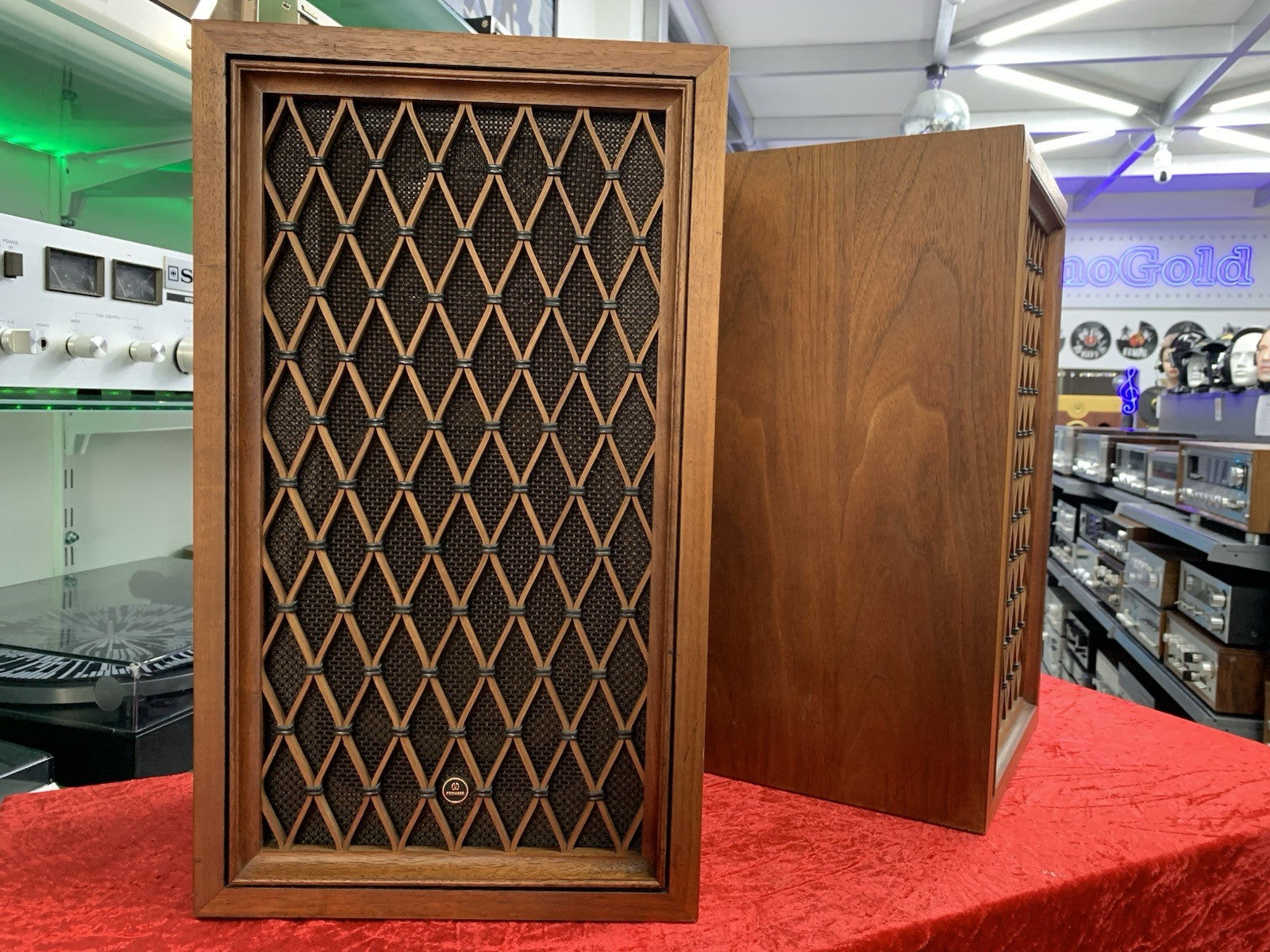 PIONEER CS 44 SPEAKERS 2 Way 25 Watts RMS Vintage 1970 Original WORK GOOD LOOK