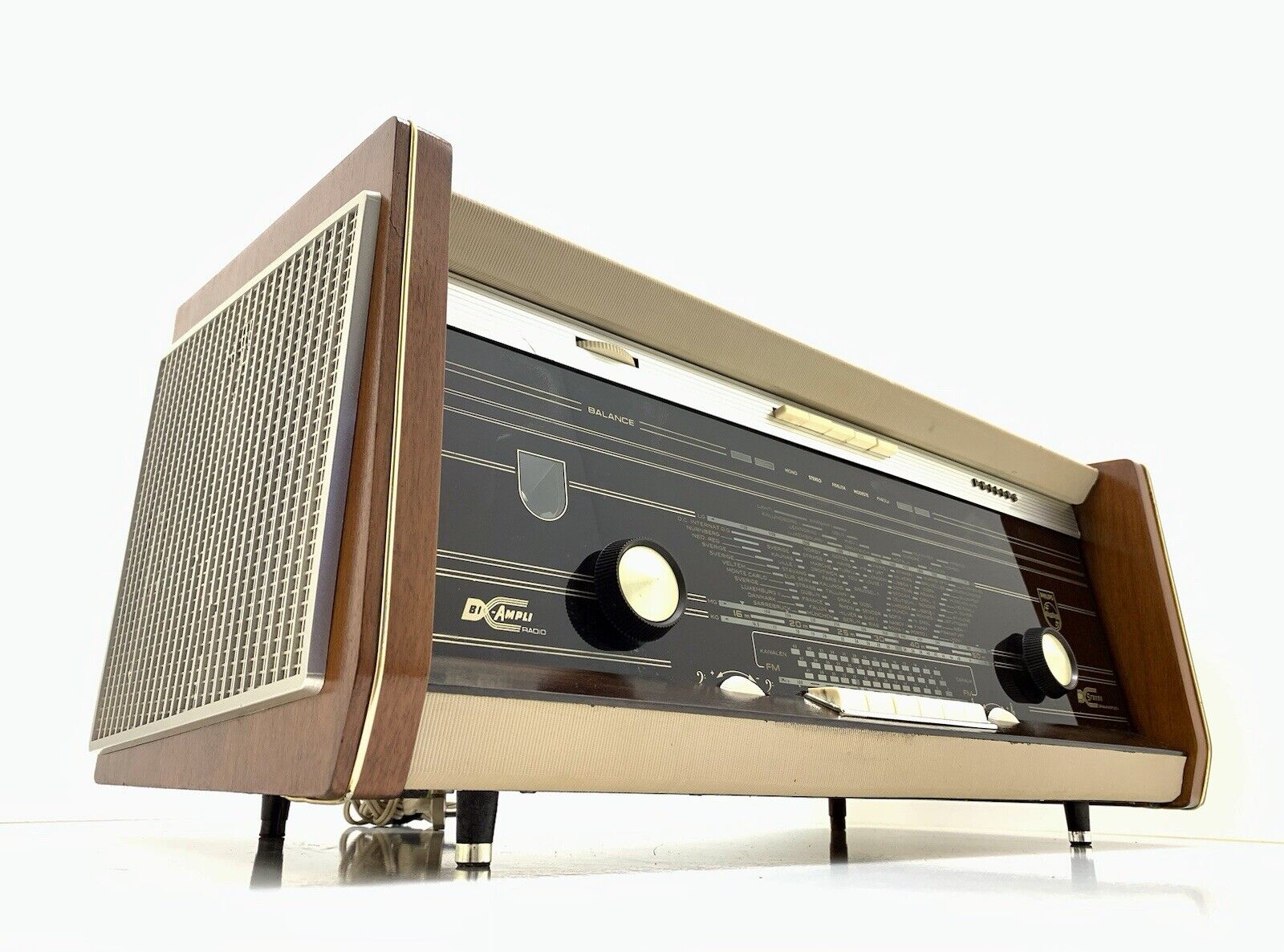 Radio PHILIPS B6X94A Eindhoven tubes FM Vaccum Tube Vintage 1959 WORK Good Look