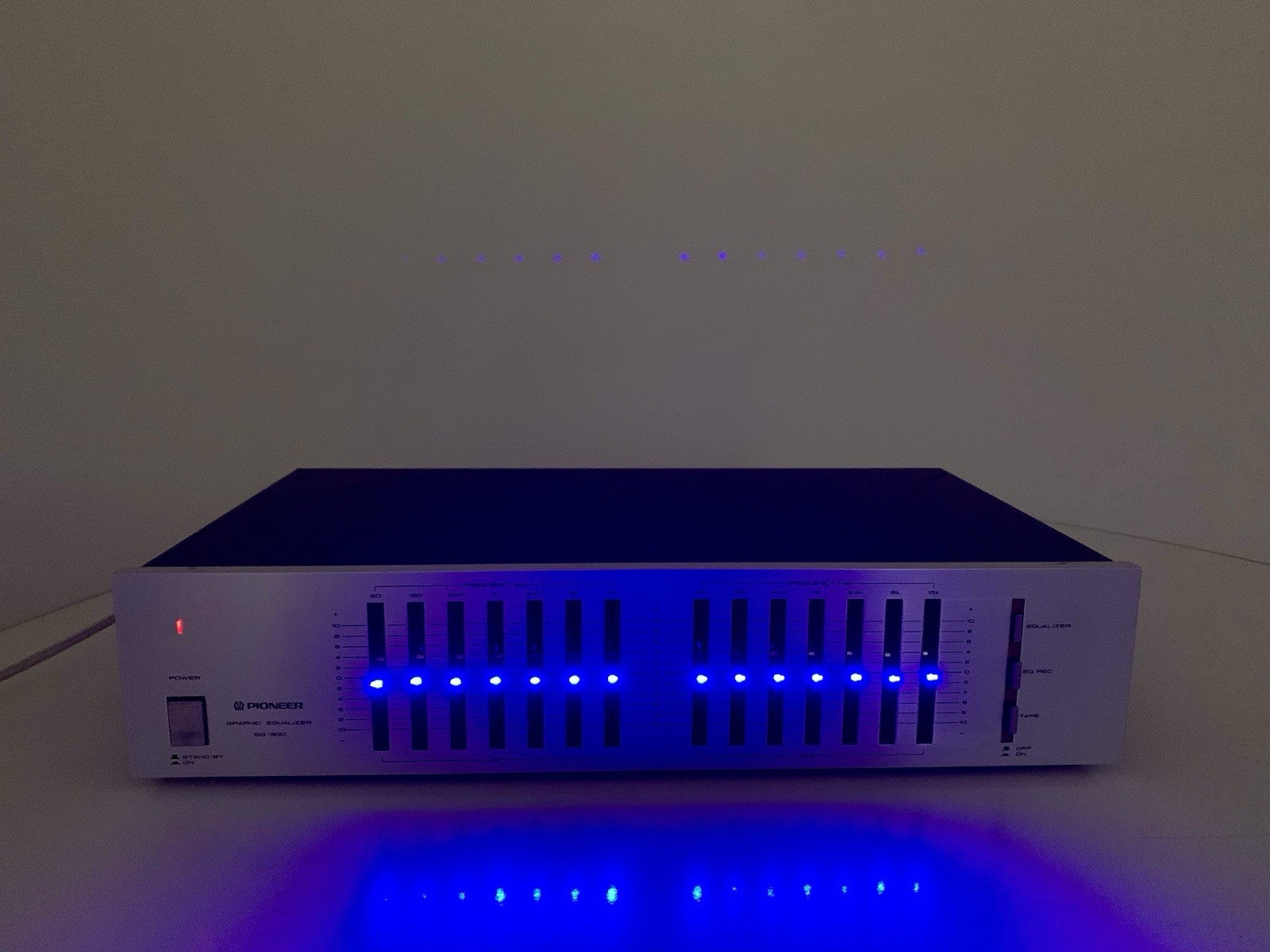 PIONEER SG 300 Graphic Equalizer BLUE LINE Vintage 1983 Hi End Working Good Look