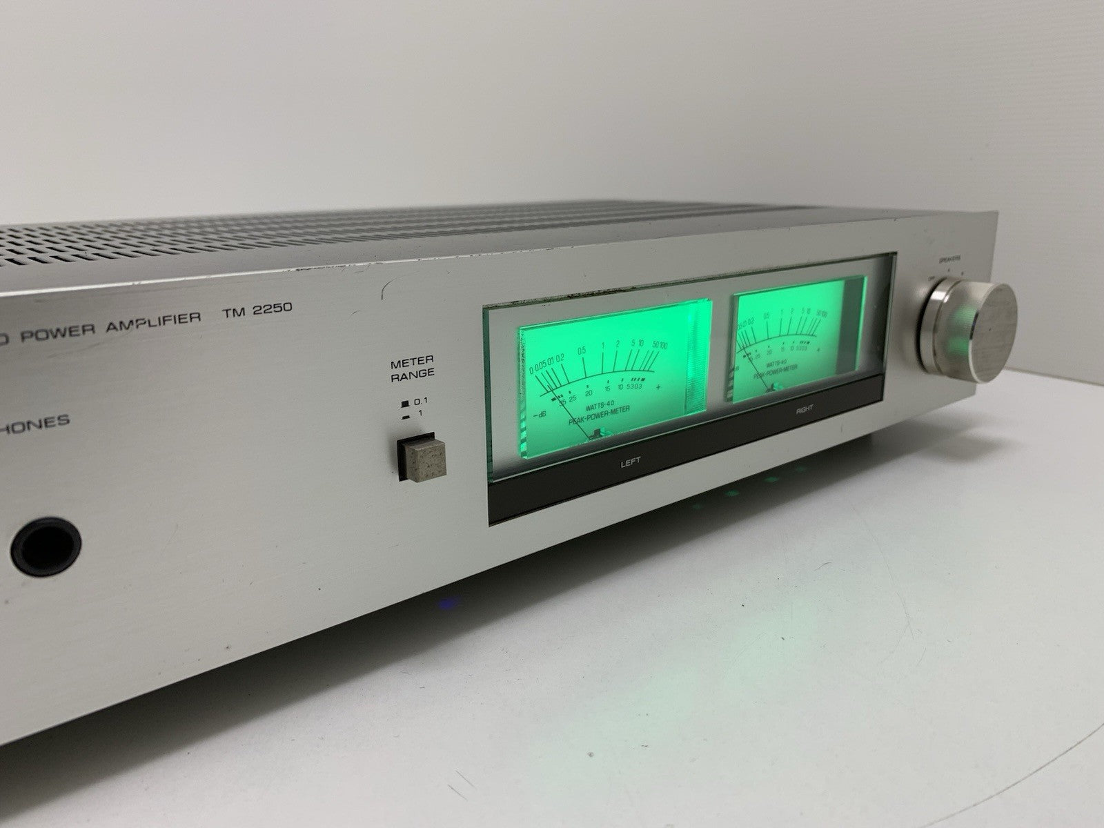 TENSAI TM 2250 Stereo Power Amplifier 100 Watts RMS Vintage 1980 WORK Good Look