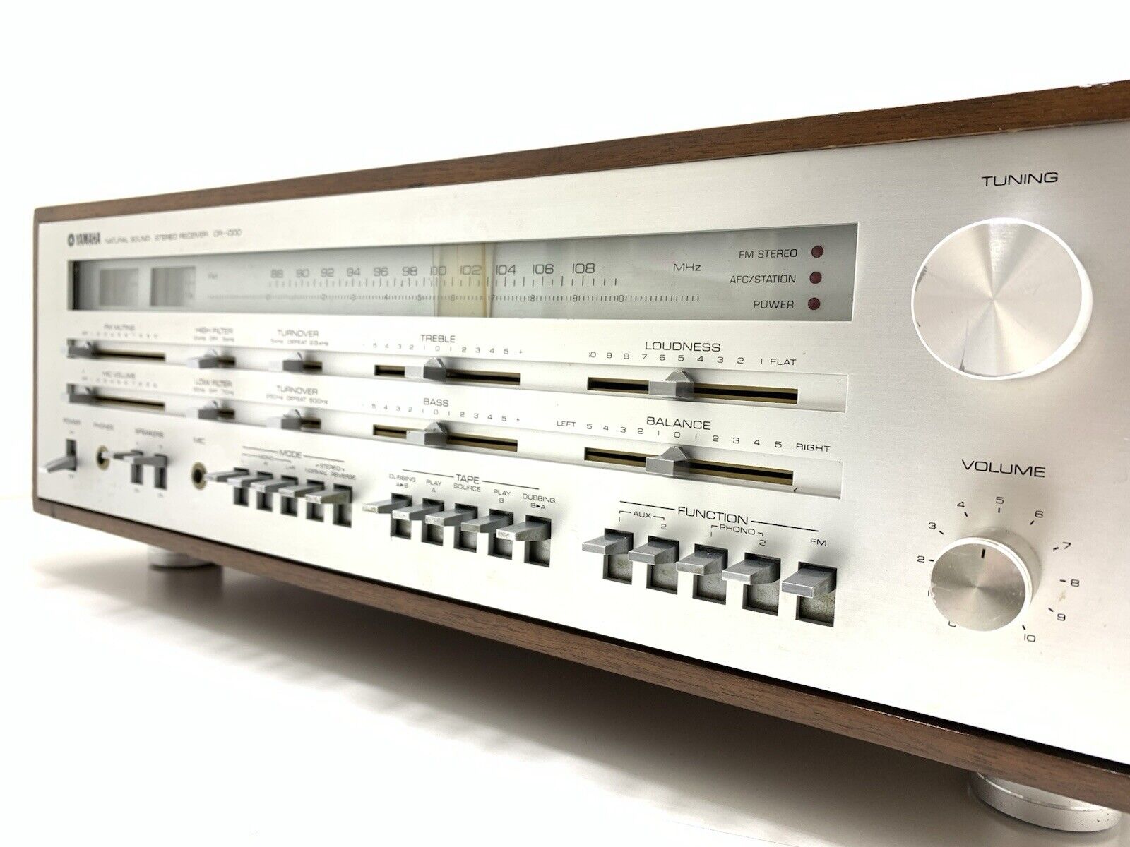 YAMAHA CR-1000 FM Stereo Receiver 70+70W RMS Vintage 1974 Refurbished Good Look