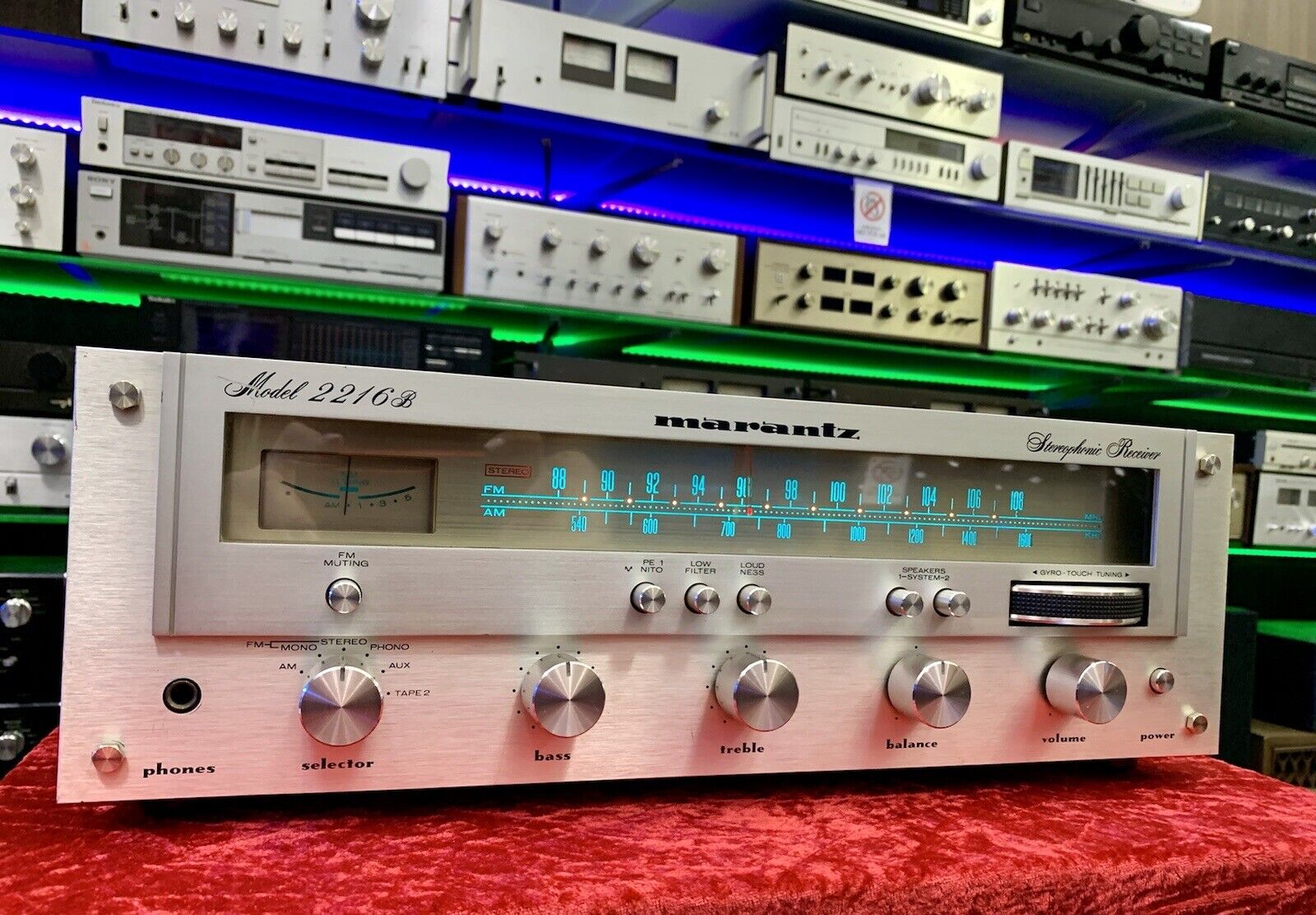 MARANTZ 2216B Stereo Receiver 32 Watts RMS Vintage 1977-80 RARE WORK Good Look