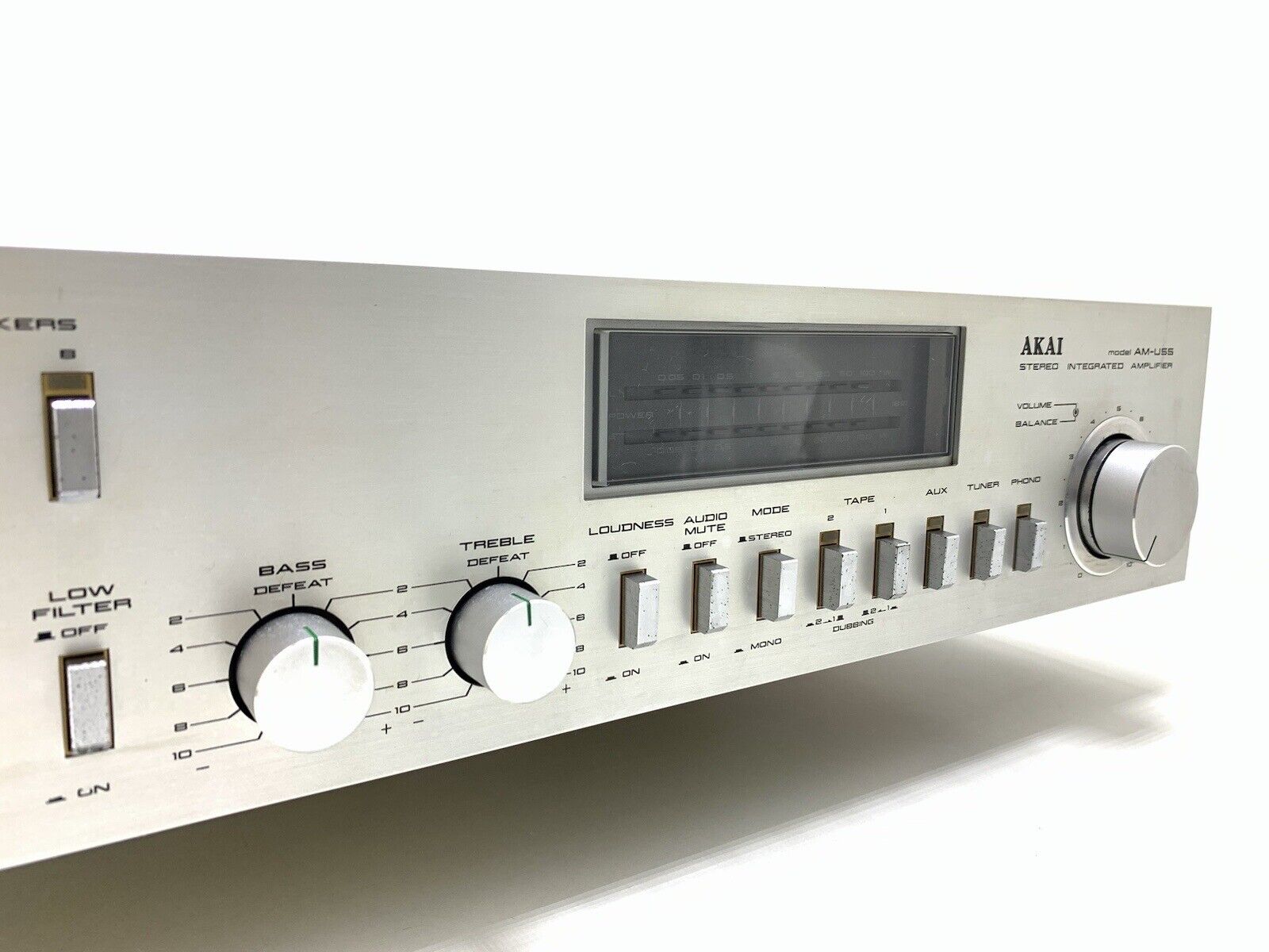AKAI AM-U55 Stereo Integrated Amplifier 55+55 WRMS Vintage 1981 Work Good Look