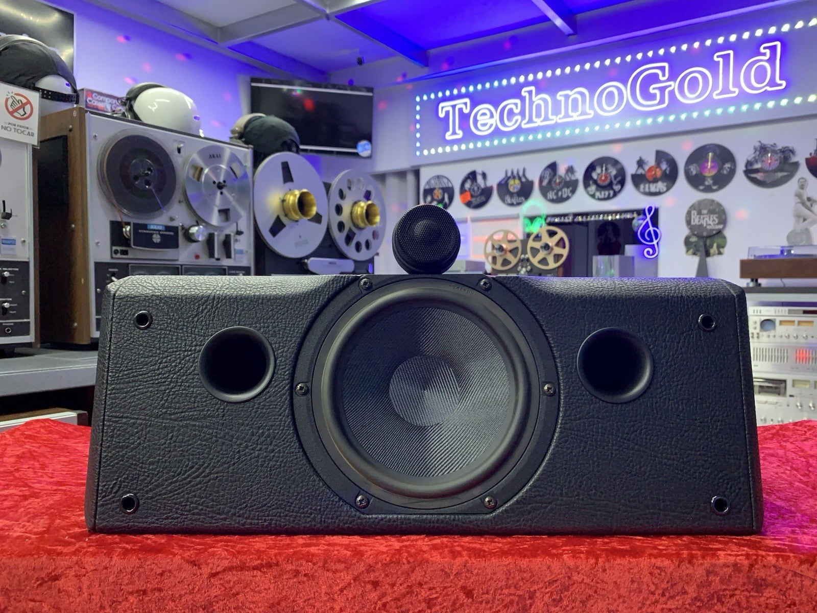 SONUS FABER SOLO HOME Center Speaker 200 Watts RMS High End Work Good Look