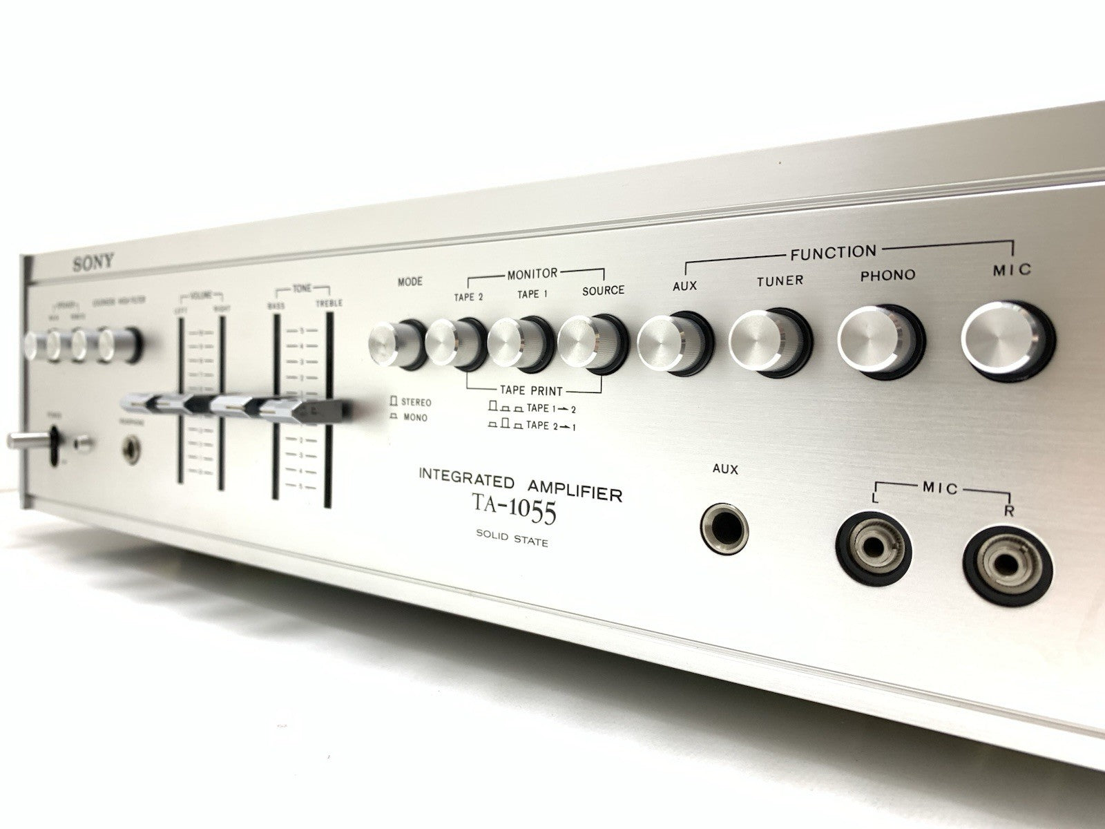 SONY TA 1055 Integrated Stereo Amplifier 23+23 W RMS Vintage 1973 WORK Good Look