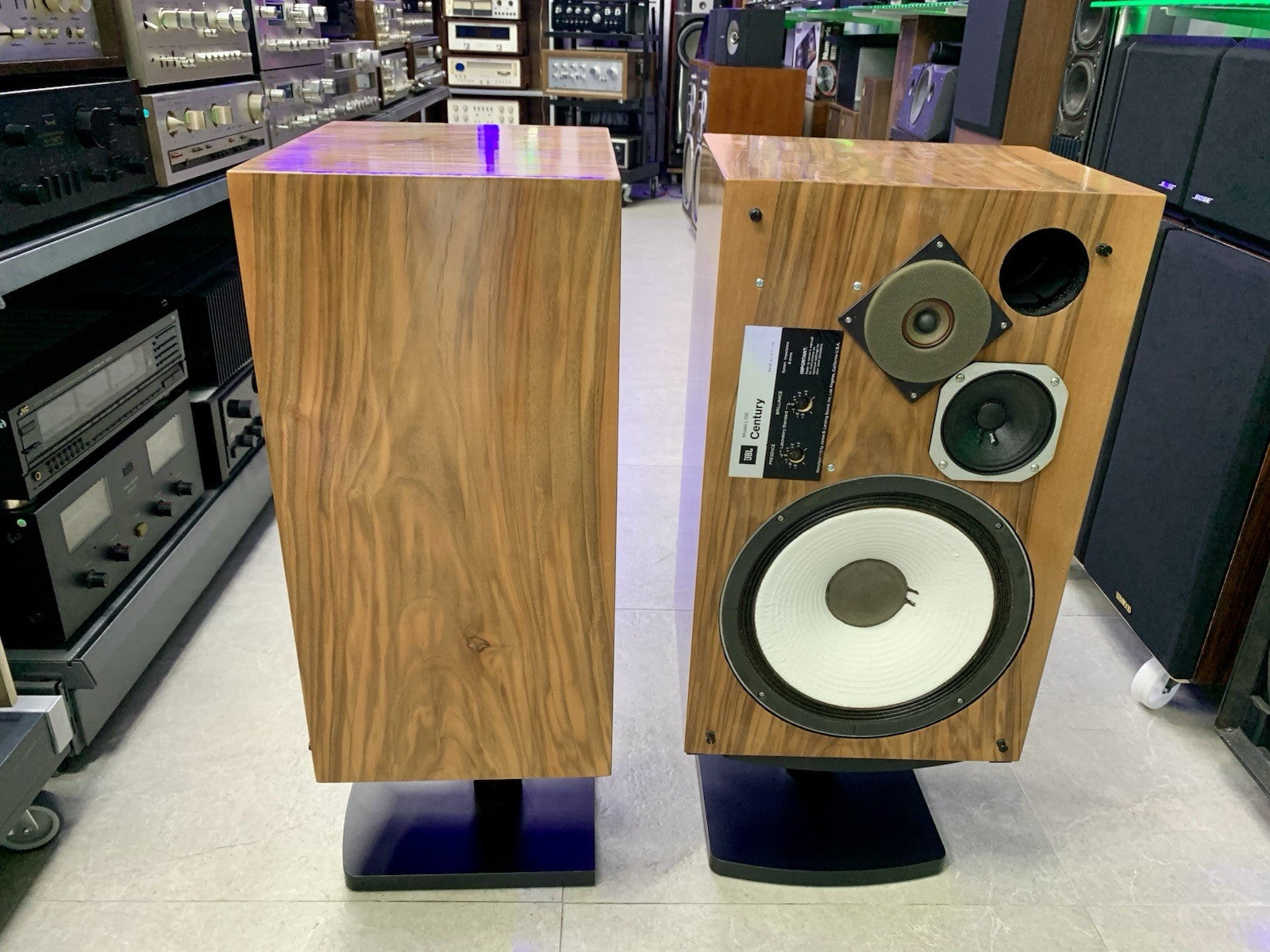 JBL L 100 Century LEGENDARY Studio Monitor Speakers Vintage 1970 WORK Like New