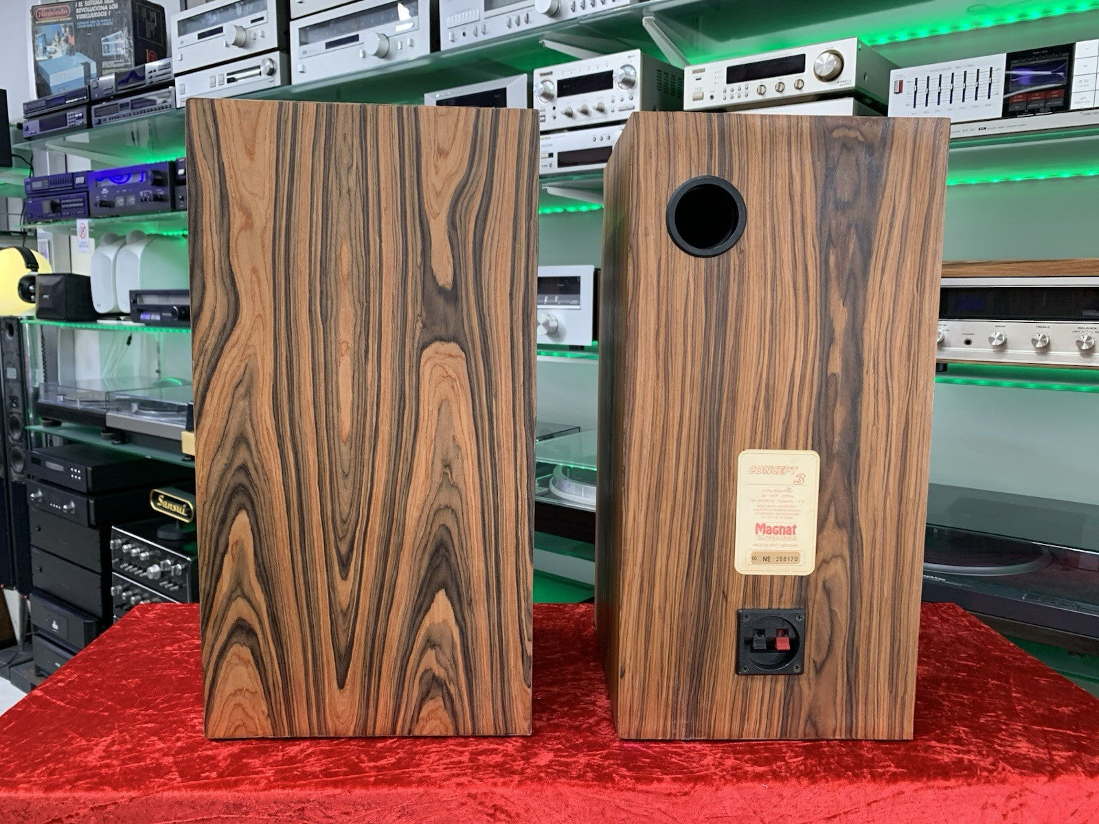 MAGNAT CONCEPT 3 High End Speakers 3 Way 80Watts RMS Vintage 1990 WORK Good Look