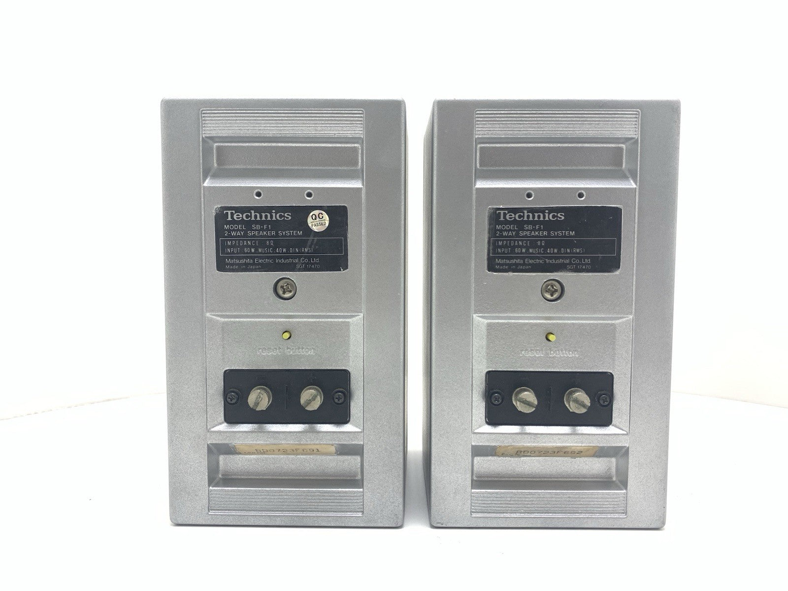 TECHNICS SB F1 Mini Speaker 2 Way System 40Watts RMS Vintage 1978 Work Good Look