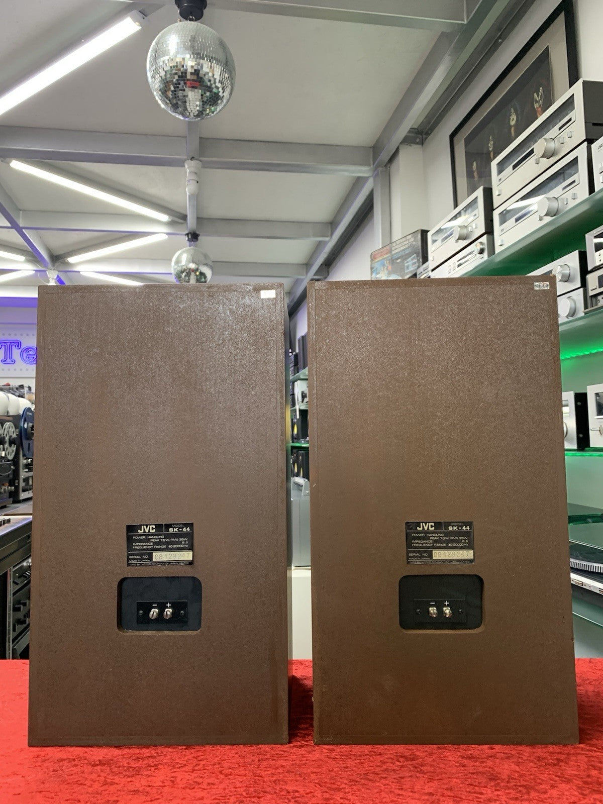 JVC SK 44 Speakers 3 Way System 70 Watts Vintage 1976 OLD STOCK NEW NEVER USED