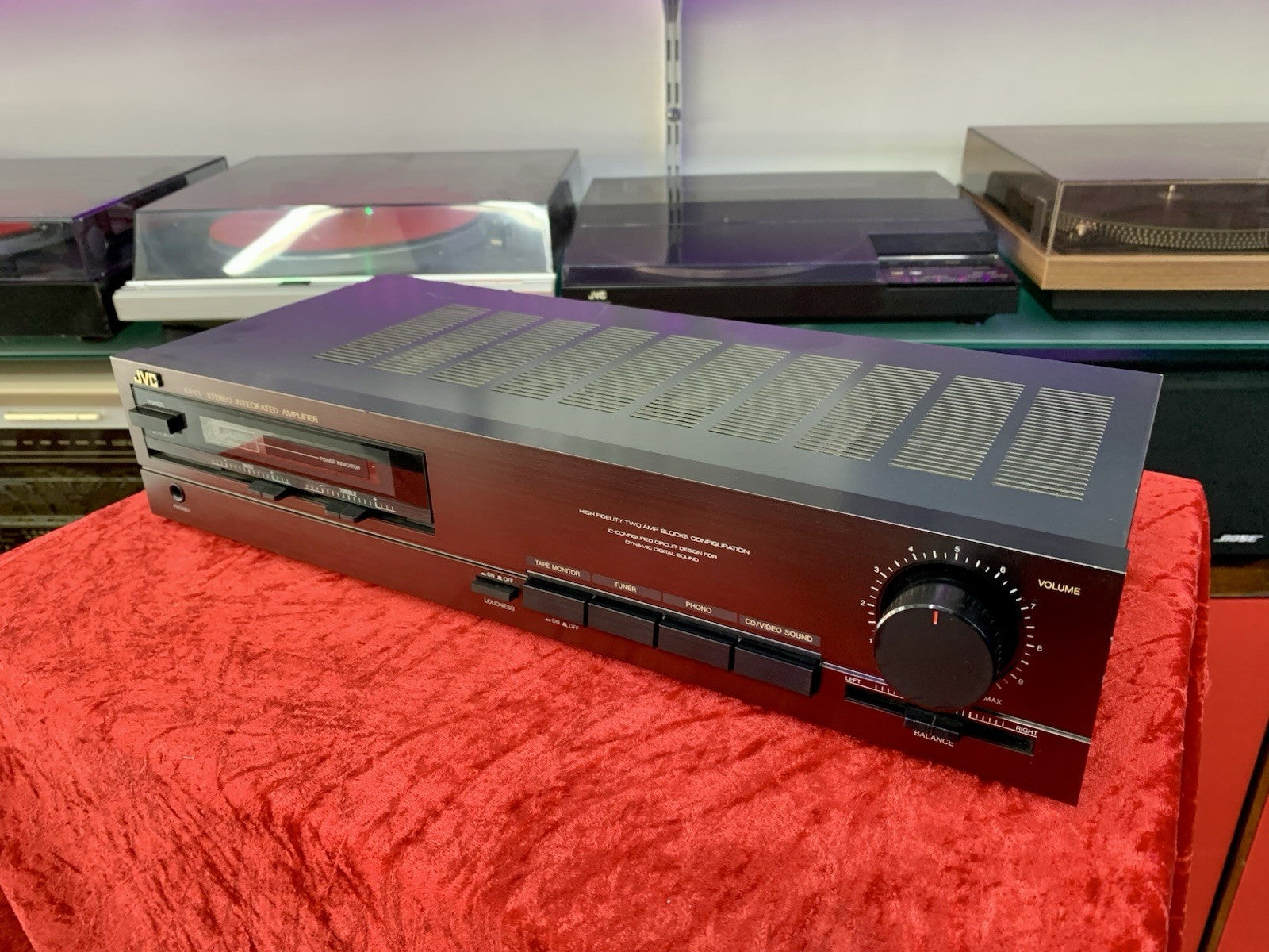 JVC AX 11 STEREO INTEGRATED AMPLIFIER 45+45Watts RMS Vintage 1985 WORK Good Look