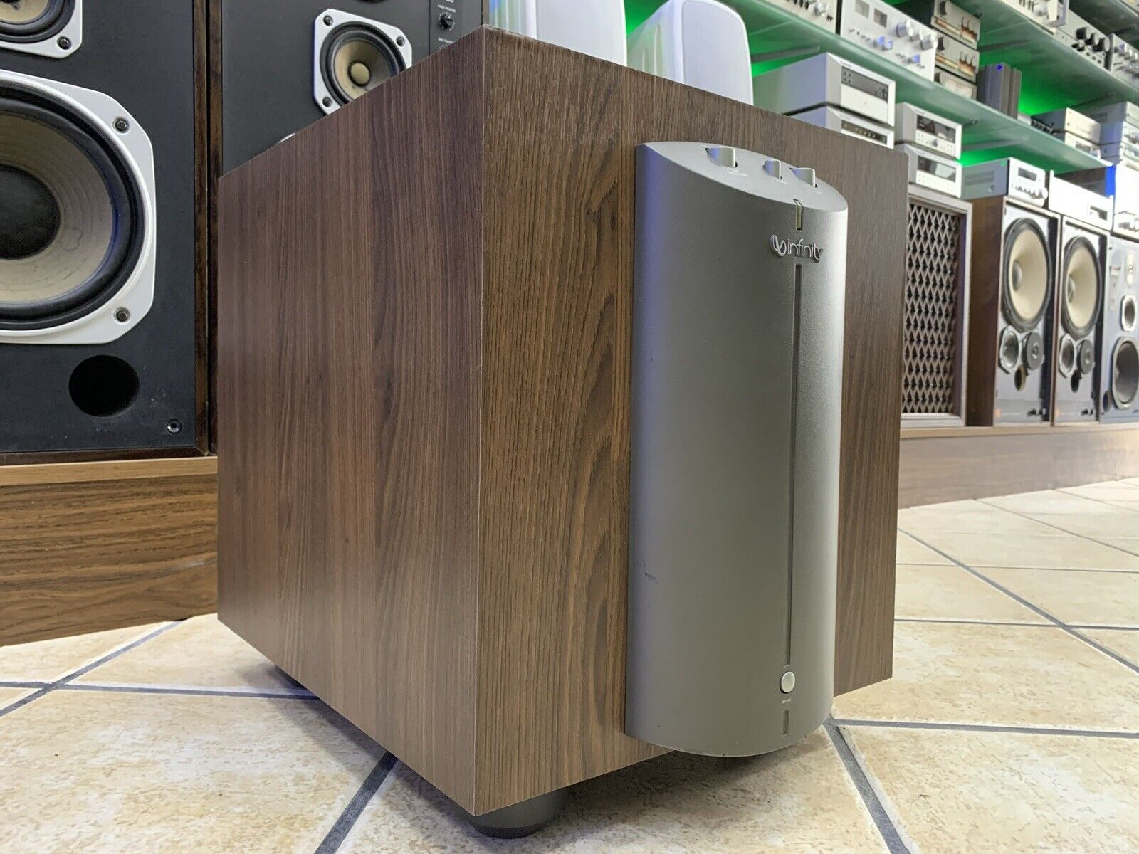 INFINITY HPS-250 SubWoofer Speaker Vintage Hi End 250 WRMS Refurbished Good Look