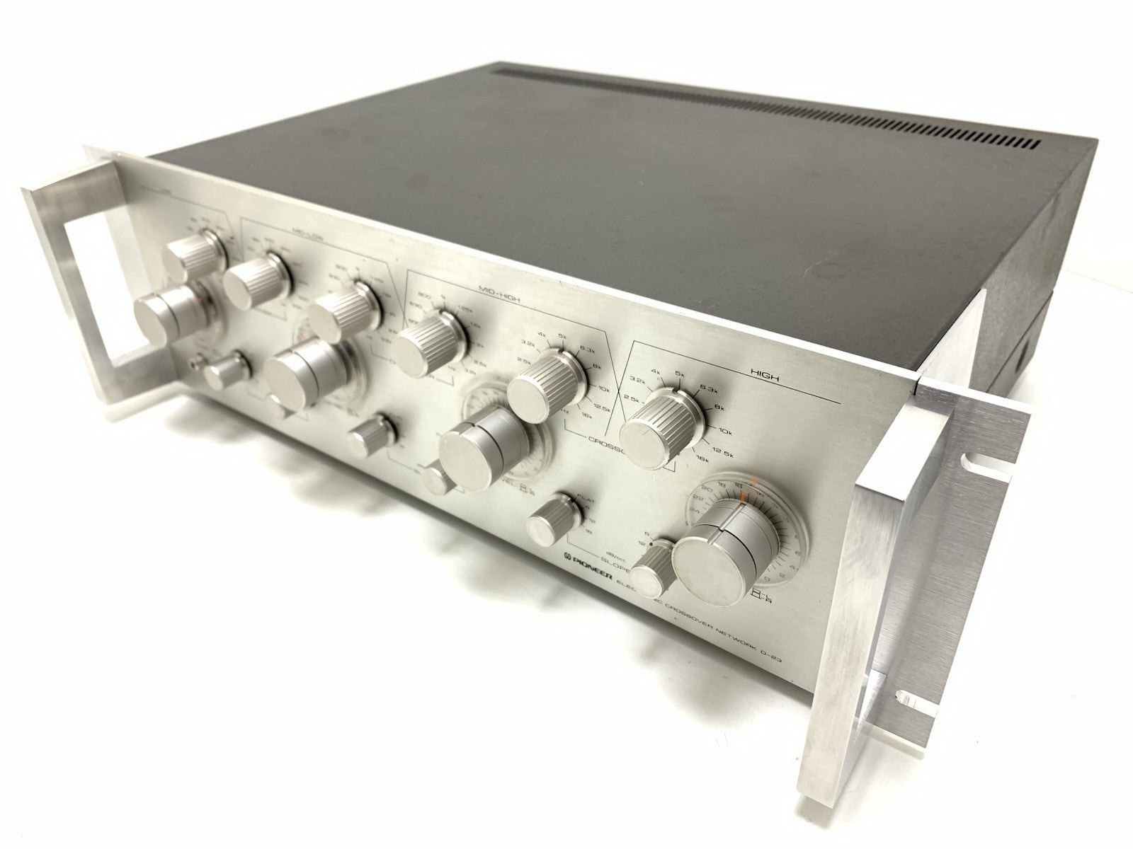 PIONEER D 23 Professional ELECTRONIC CROSSOVER with HANDLES 4 Way WORK Good Look