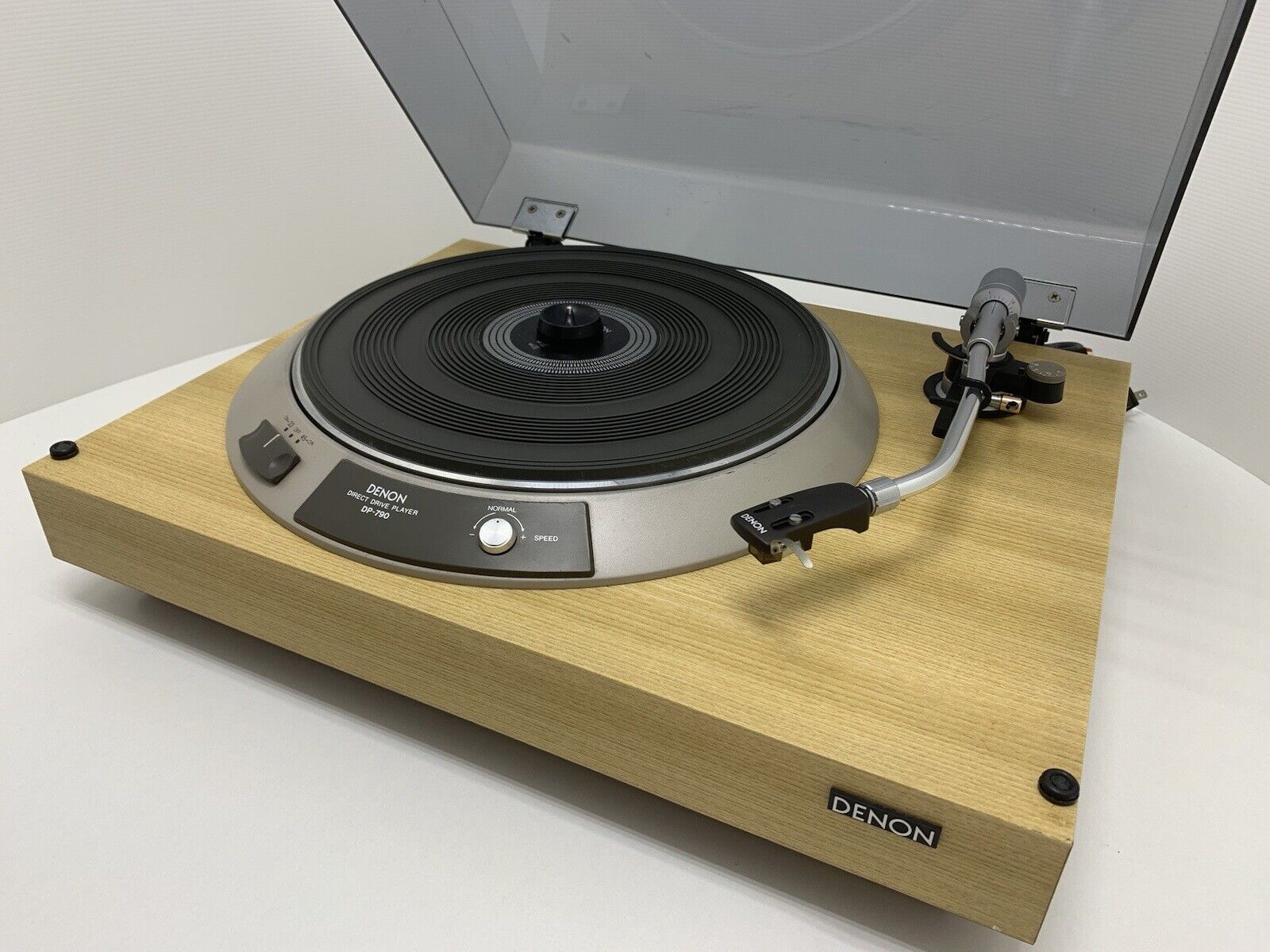DENON DP-790 Turntable Servo Direct Drive Player High End Vintage 1975 Good Look
