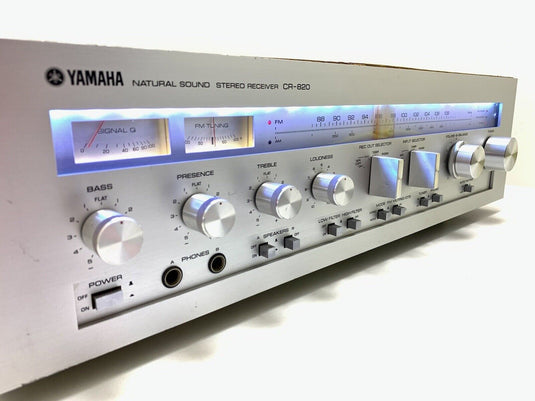 YAMAHA CR-820 AM FM Stereo Receiver 2 X 50 Watts RMS Vintage 1977 WORK Good Look