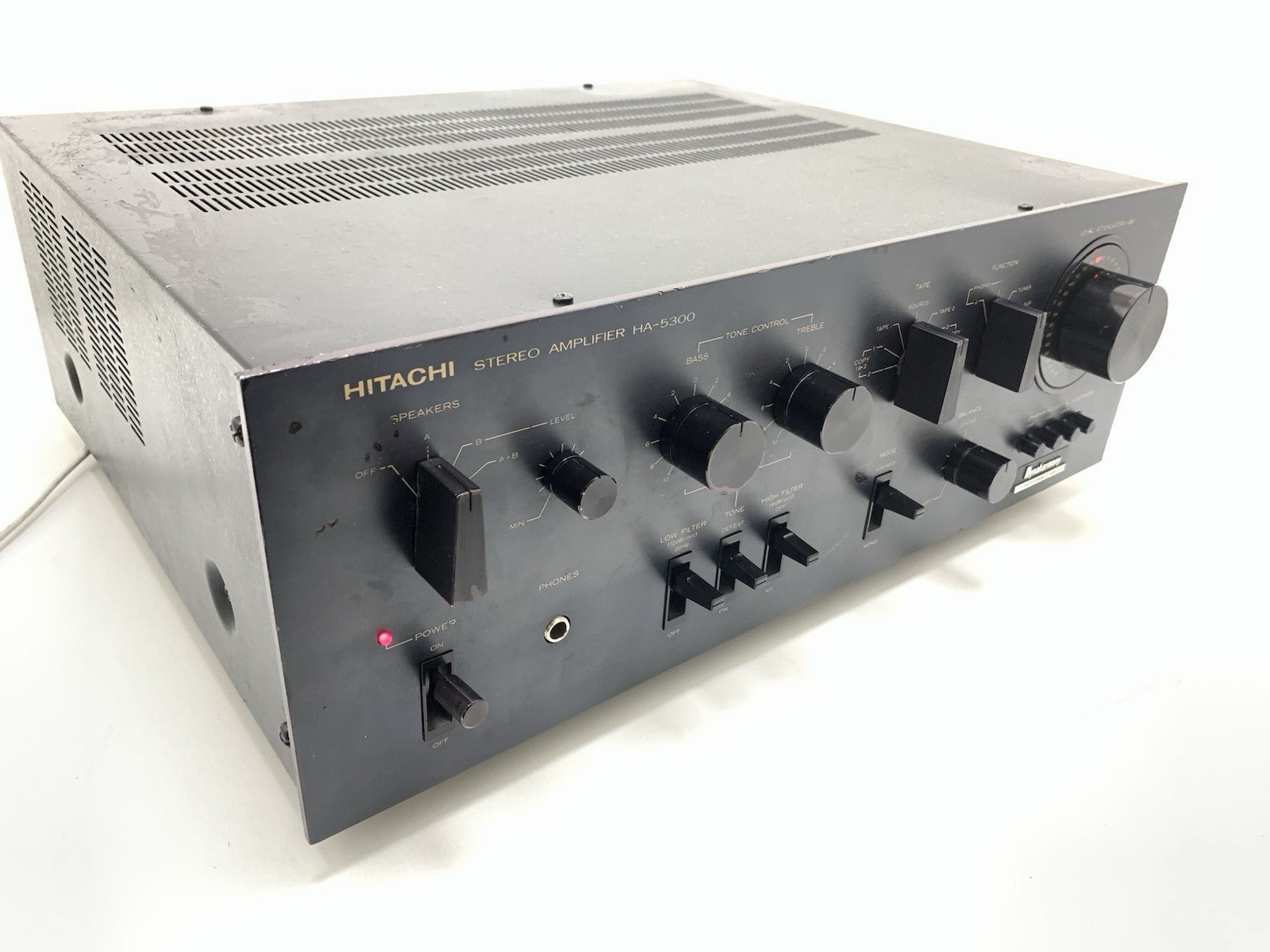 HITACHI HA 5300 Stereo Amplifier 60+60 Watts RMS Vintage 1977 Working Good Look