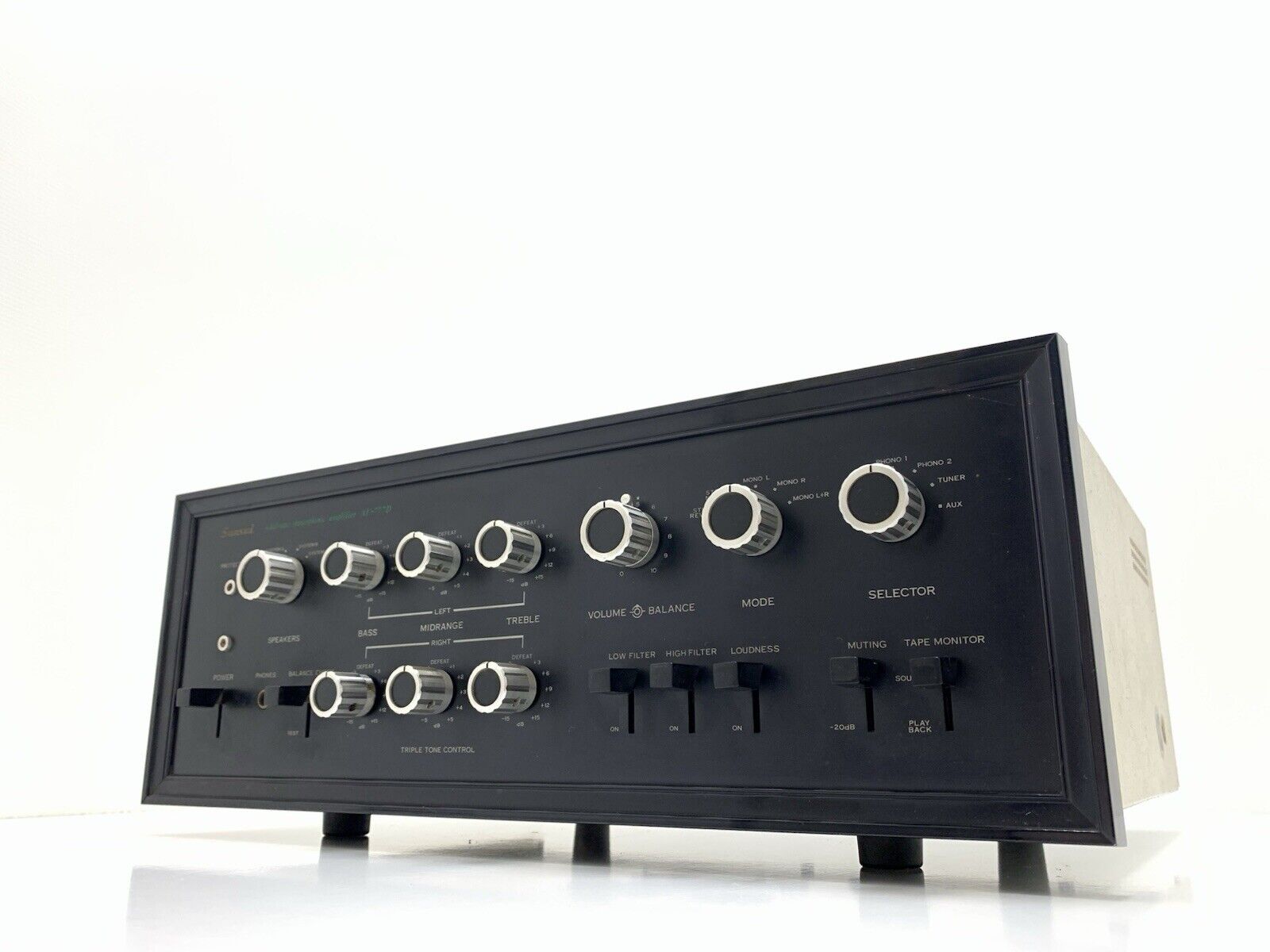 SANSUI AU 777D Solid State Amplifier 30+30 Watts RMS Vintage 1969 WORK Good Look