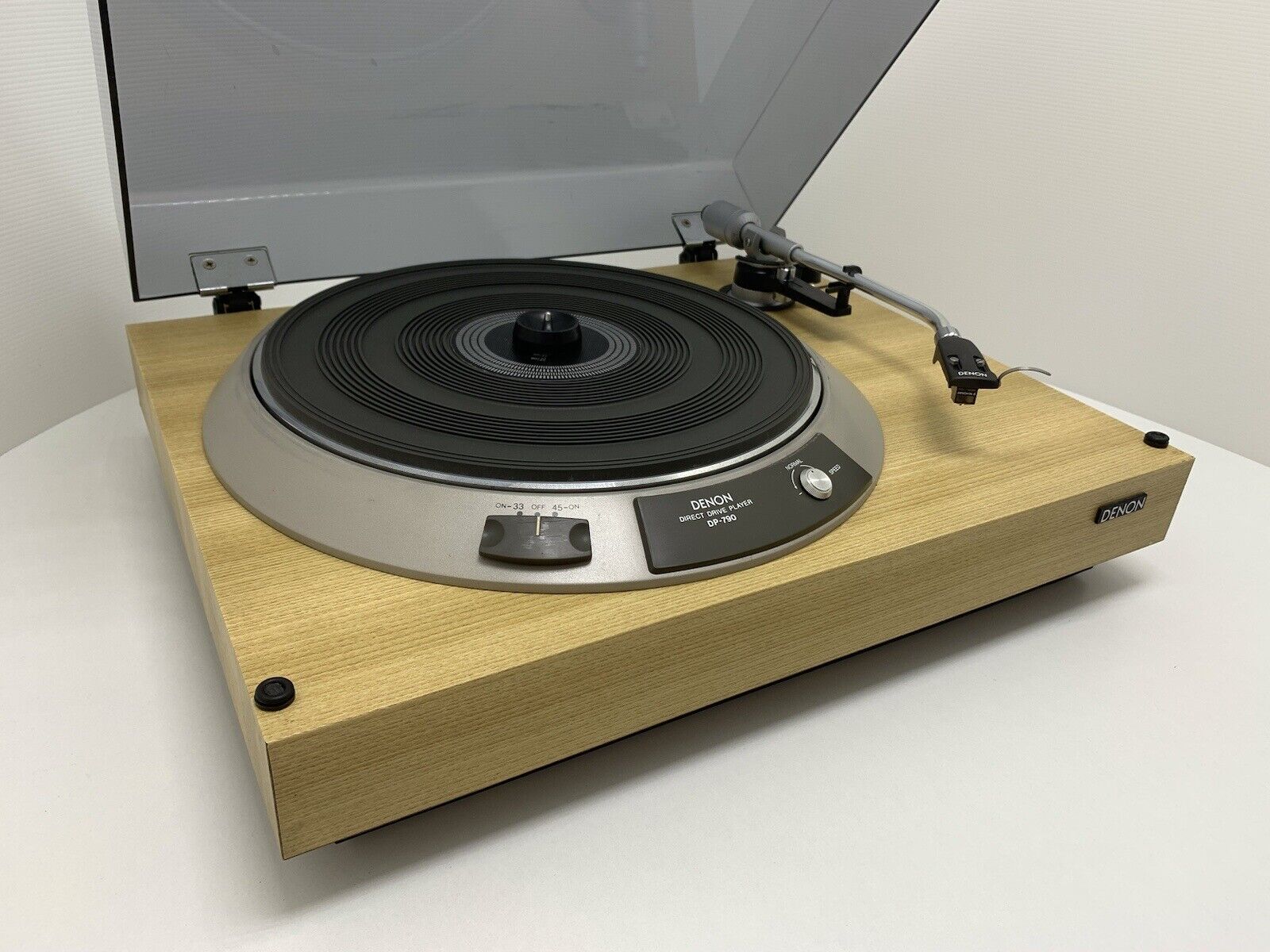 DENON DP-790 Turntable Servo Direct Drive Player High End Vintage 1975 Good Look