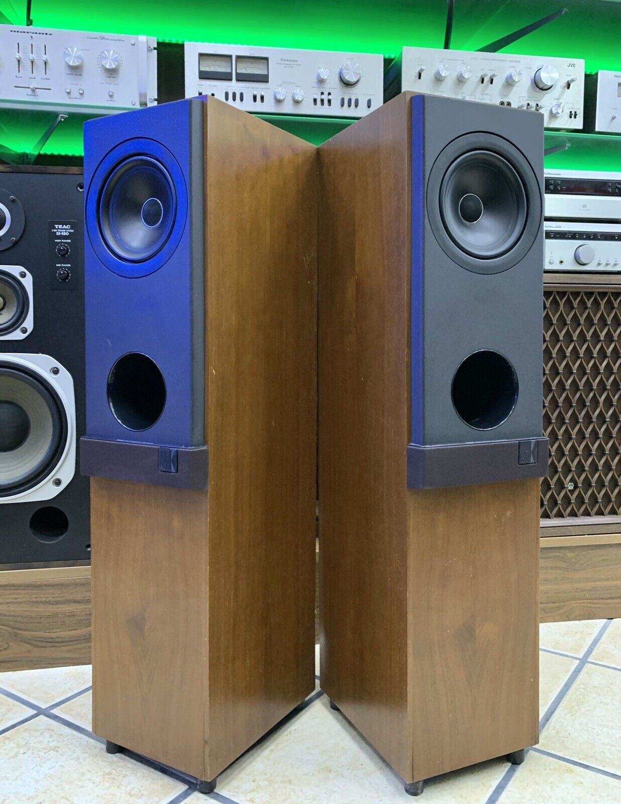 KEF REFERENCE SERIES Model 103/4S Hi End Vintage monitor Speaker 200 W Good Look