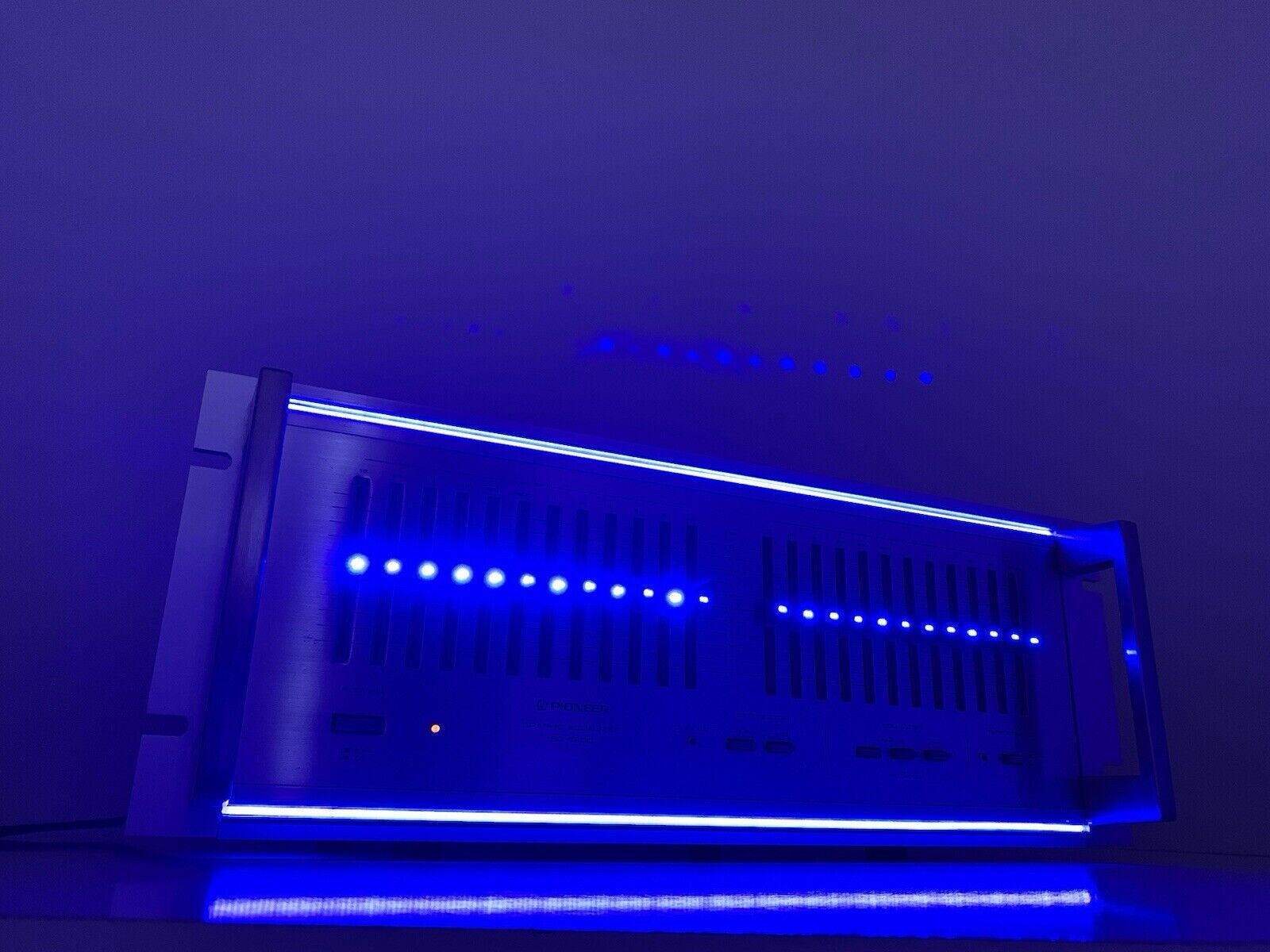 PIONEER SG 9800 RARE SPEC RACK Graphic Equalizer BLUE LED Vintage Work Like New