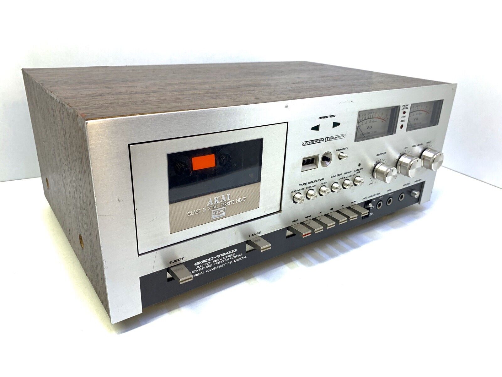 AKAI  GXC-730D Tape Deck Vintage 1976 Auto Reverse 3 Head Refurbished Good Look