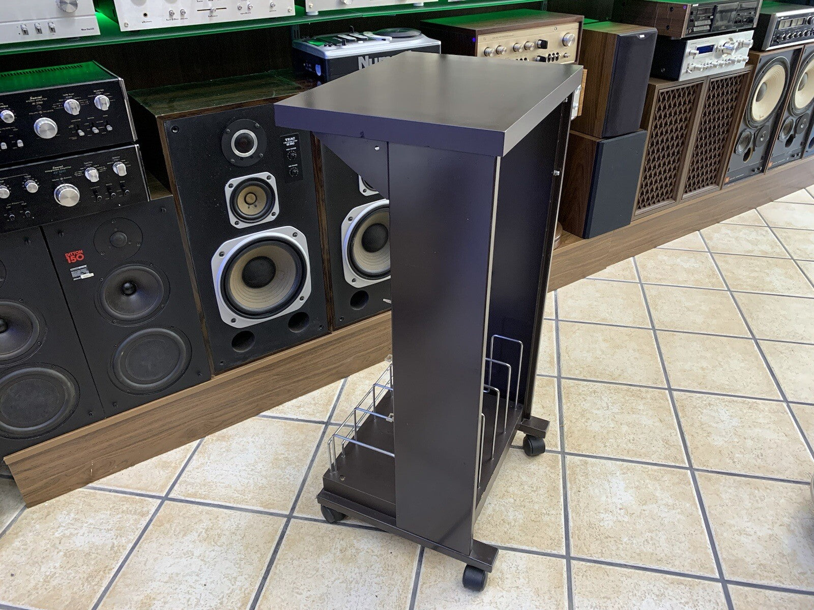 FISHER RA-7000 Original Audio Rack Very Rare Vintage 70's for TECHNICS Good Look